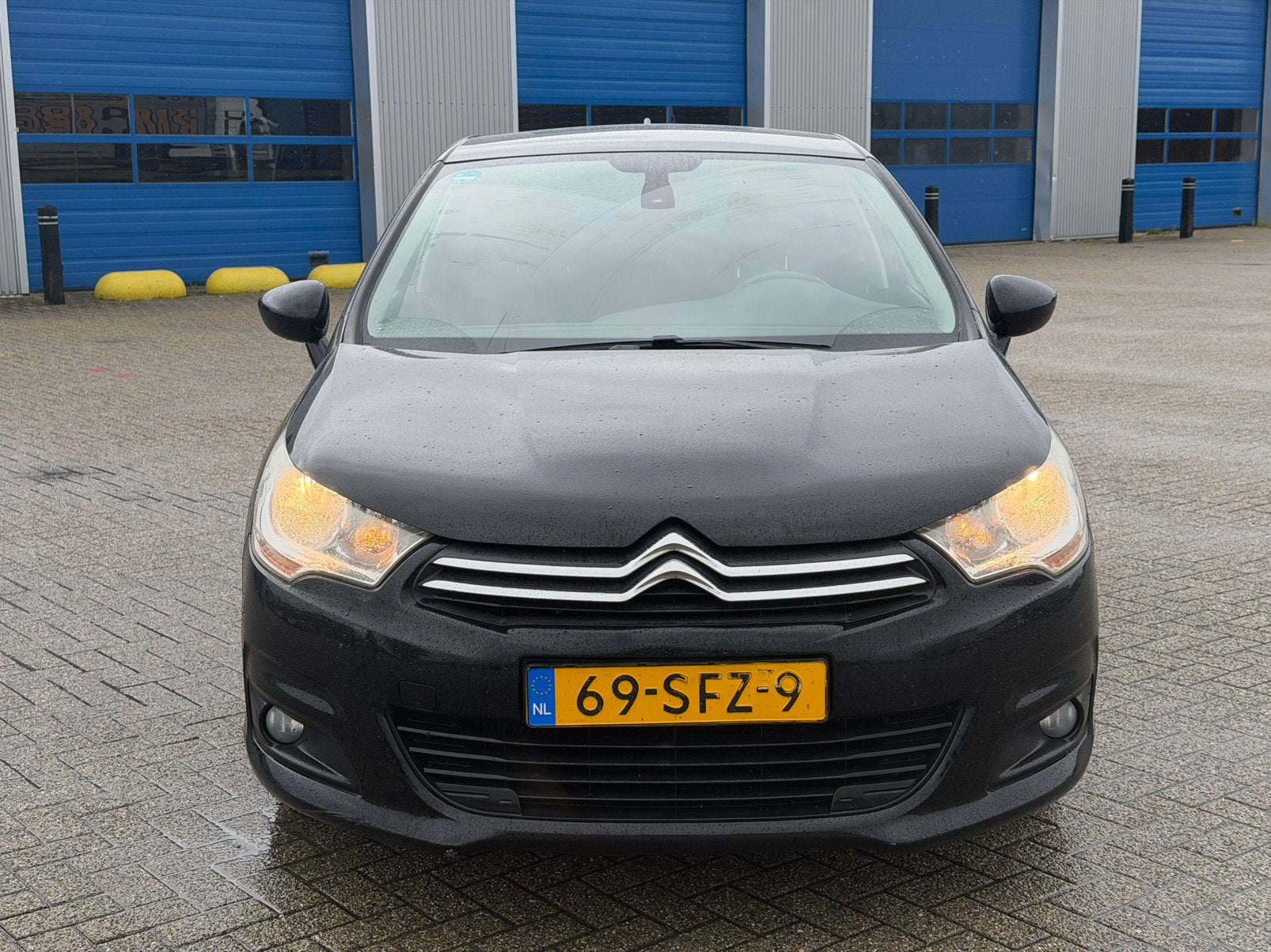 Citroën C4 1.6 E-hdi EGS 2011 Zwart automaat, Auto's, Citroën, Euro 5, 1550 kg, 4 cilinders, 635 kg