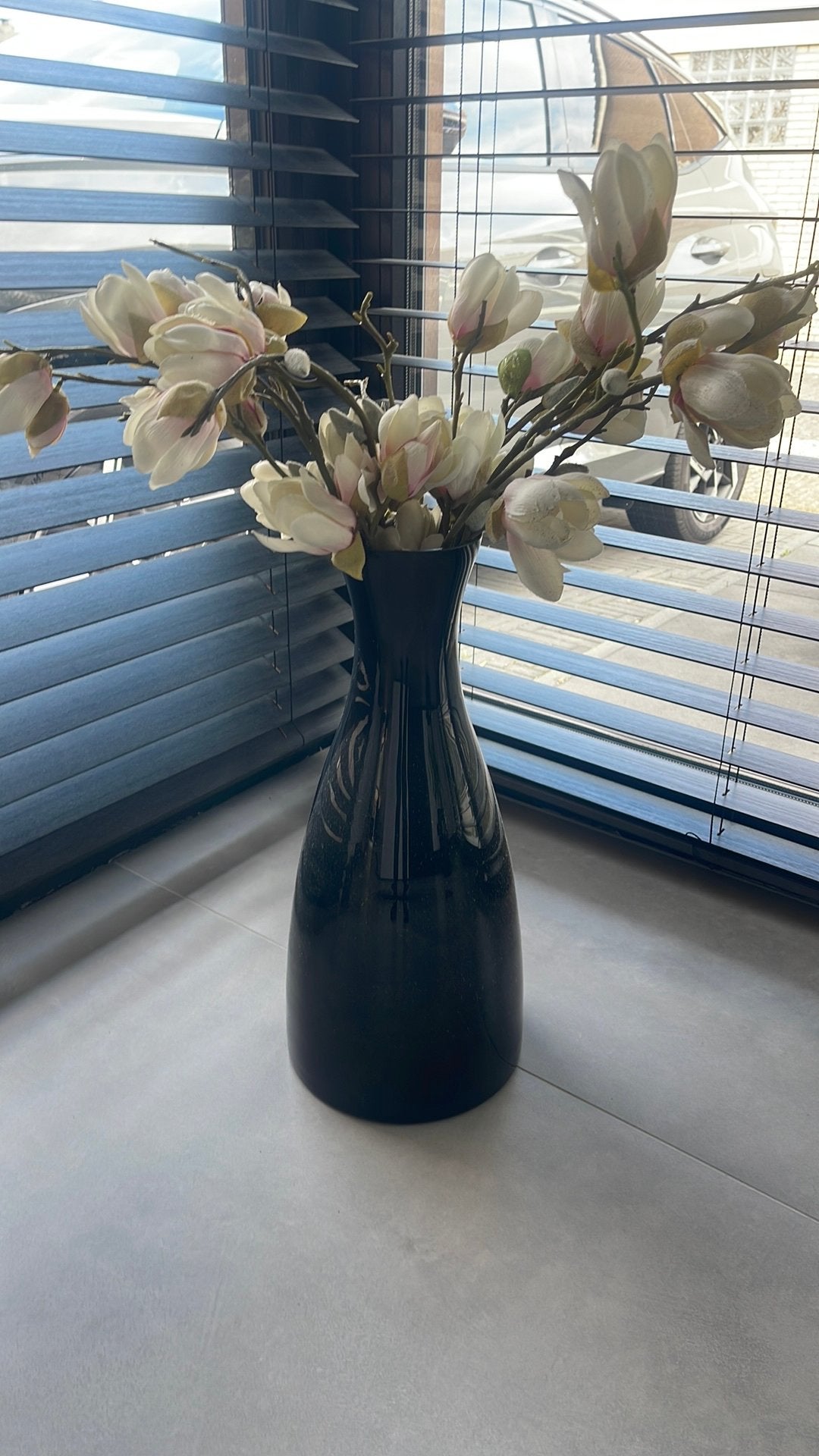 Zwart Vaas met bloemen | 50 CM hoog, Ophalen, Zo goed als nieuw