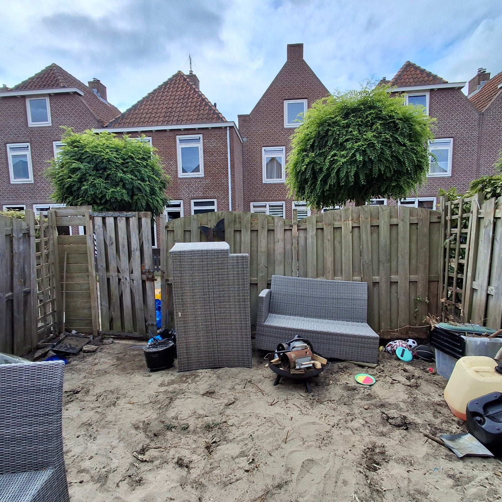 Gratis af te halen: Schuttingen en poort (zelf verwijderen), Ophalen of Verzenden