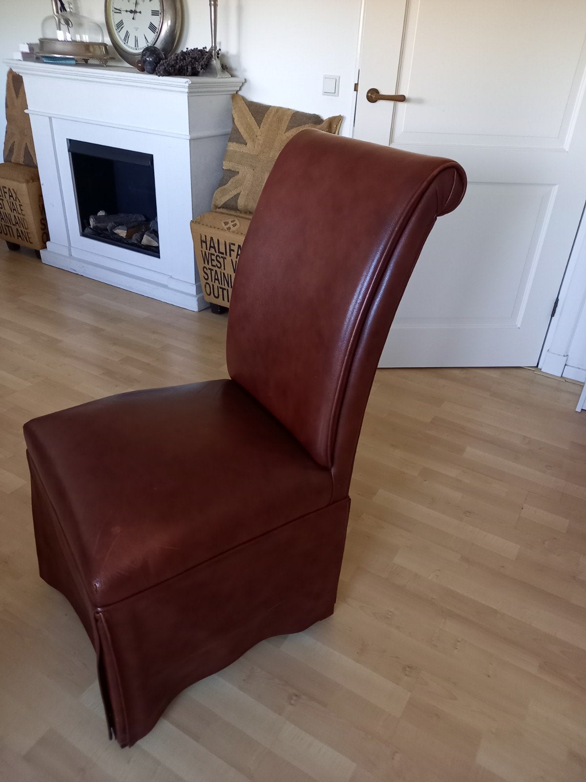 Leren stoelen( eetkamer of vergaderkamer) 6 stuks, Huis en Inrichting, Stoelen, Ophalen, Zo goed als nieuw, Bruin, Vijf, Zes of meer stoelen