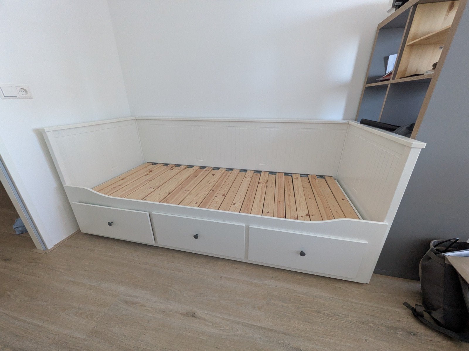 Bedbank (Hemnes), Ophalen, Gebruikt, Wit, Tweepersoons