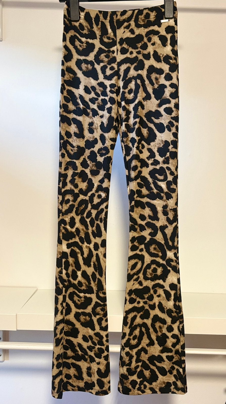 Ambika flair broek maat S, Kleding | Dames, Broeken en Pantalons, Ophalen of Verzenden, Nieuw, Maat 36 (S), Lang