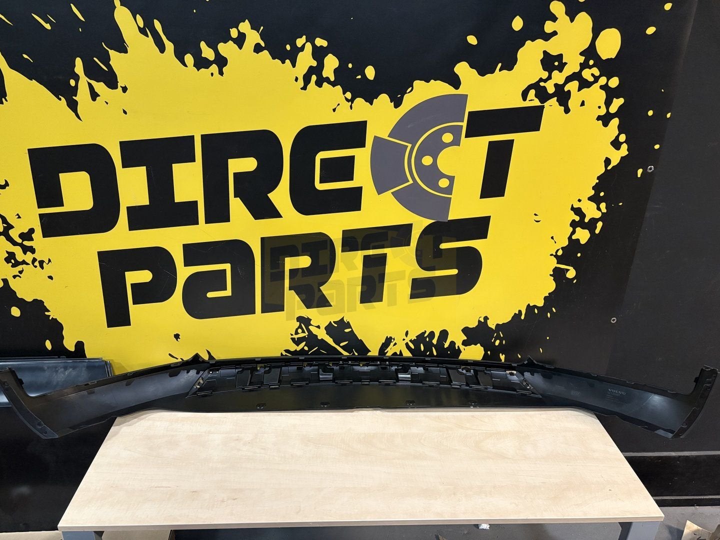 Volvo XC40/EX40 (4/18-) voorbumperspoiler Origineel! 3213609, -, Voor, -, Nieuw