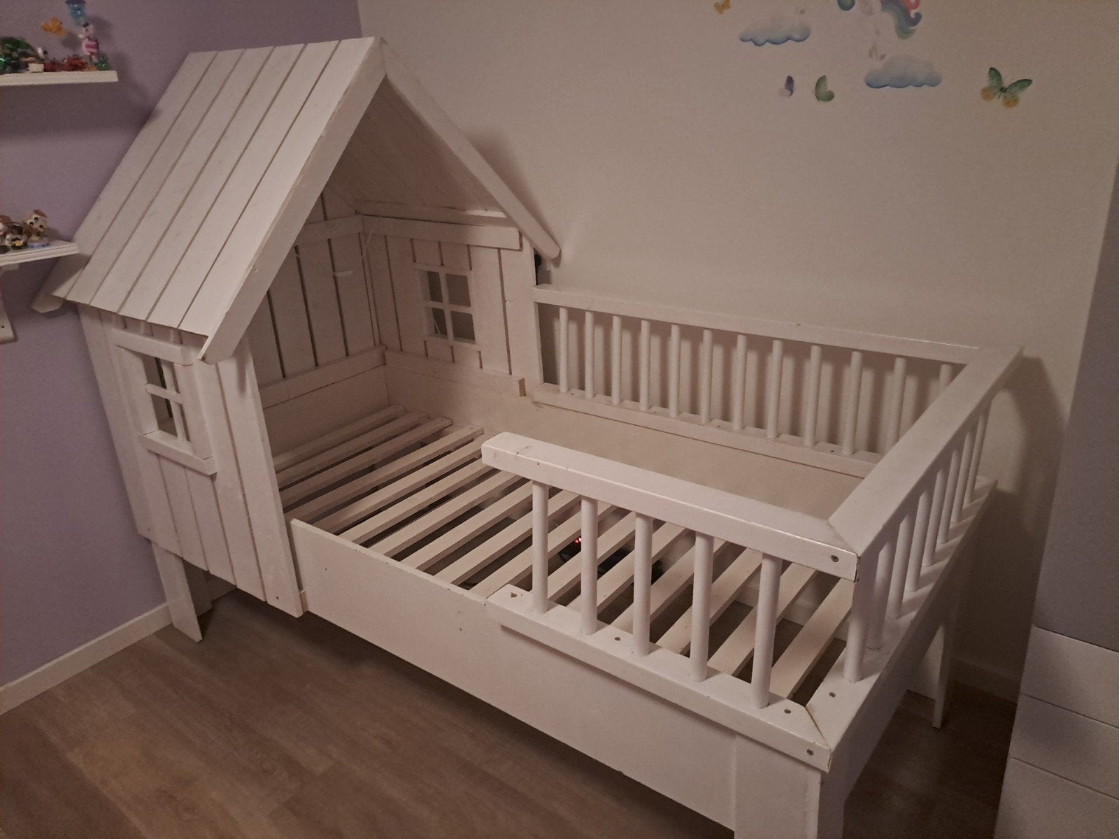 Boomhut bed voor kinderen - Wit houten kinderbed, Ophalen, 85 tot 100 cm, Gebruikt, Lattenbodem