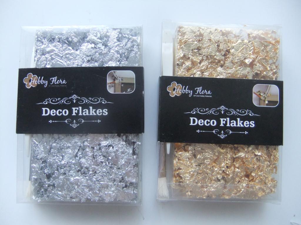 2 ongeopende pakjes met zilver en goud Deco Flakes, Ophalen of Verzenden, Nieuw, Versiering of Embellishment