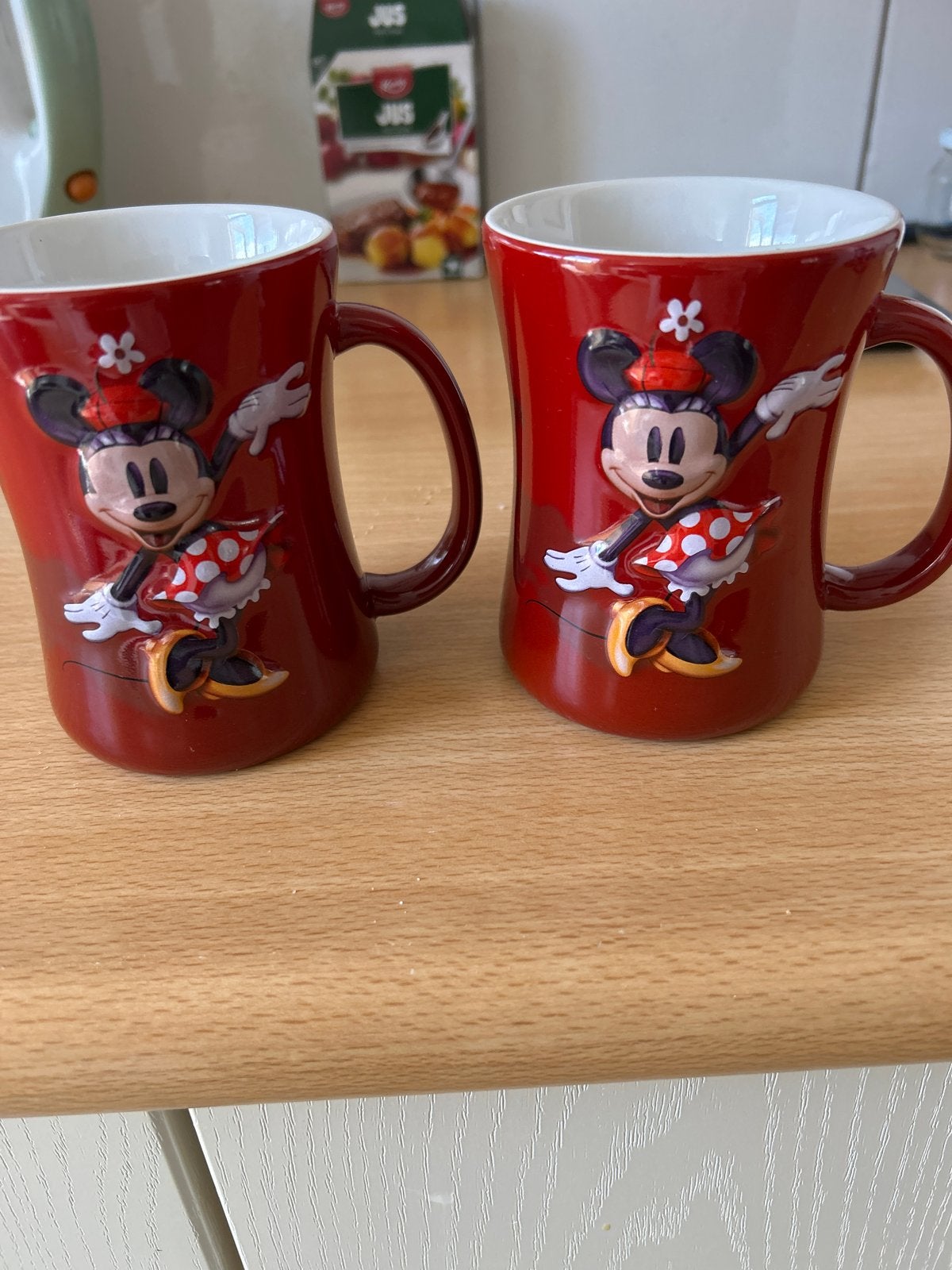 2 Vintage Disney Minnie Mouse Bekers - Nooit Gebruikt, Verzamelen, Ophalen of Verzenden, Mickey Mouse, Nieuw, Servies