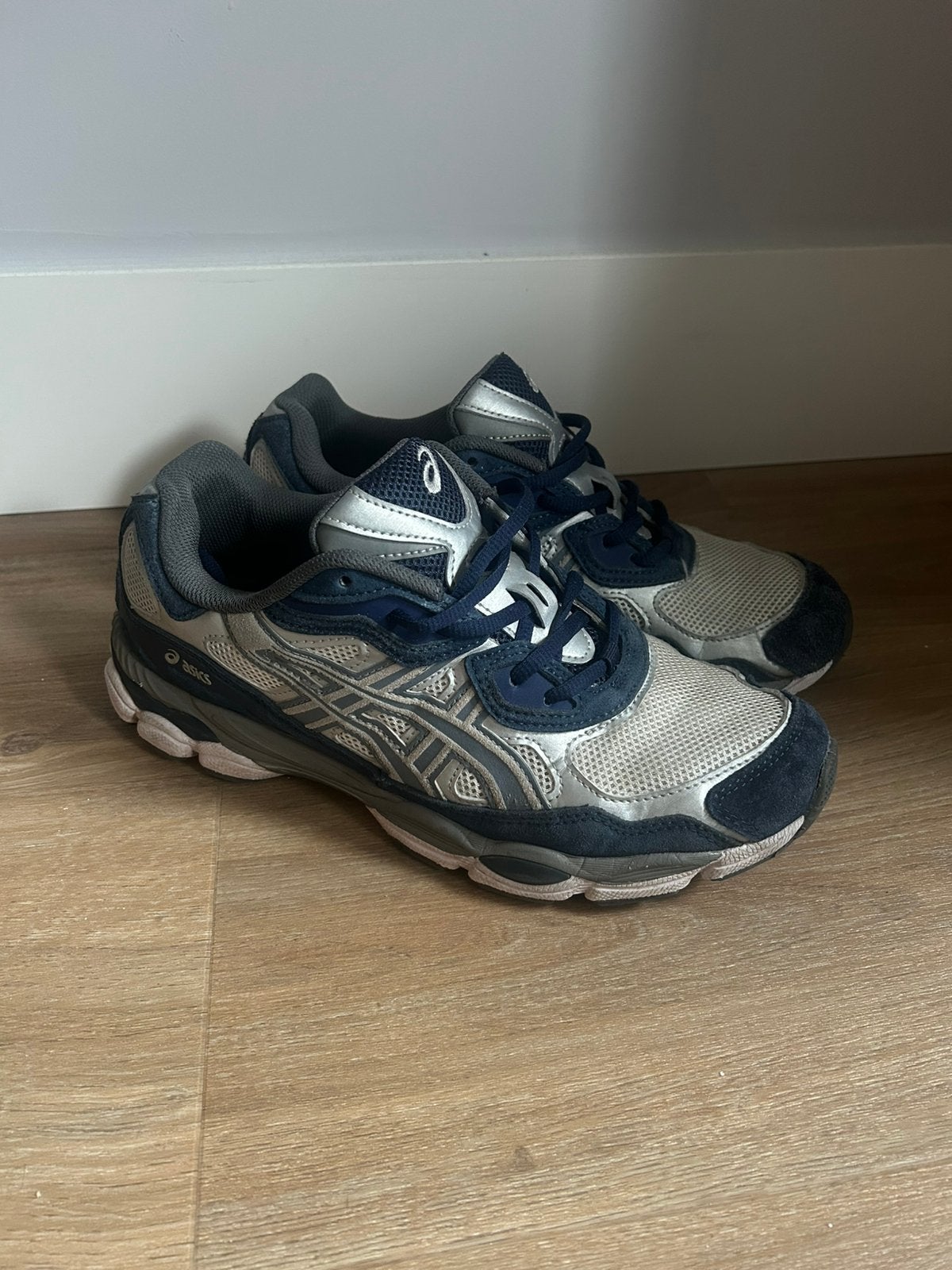 Asics gel nyc, Ophalen of Verzenden, Zo goed als nieuw, Blauw