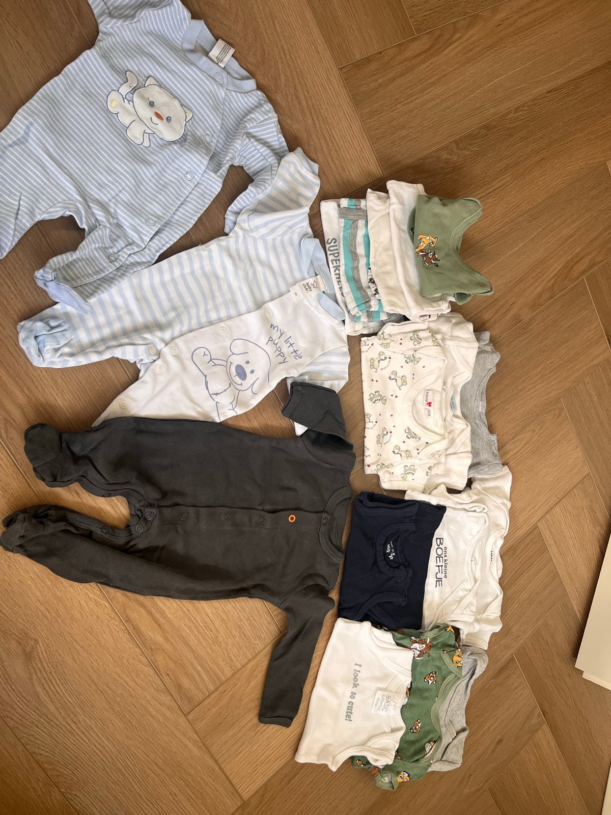Babykleertjes 50/56 - Set van diverse kledingstukken, Kinderen en Baby's, Babykleding | Maat 56, Ophalen of Verzenden, Zo goed als nieuw