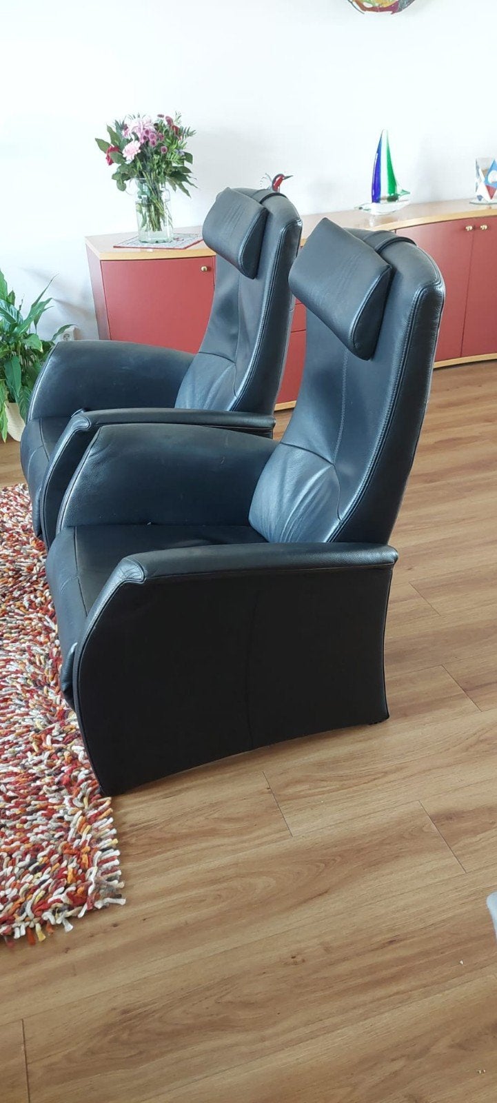 2 relaxstoelen in zwart leder., Huis en Inrichting, Ophalen, Gebruikt, 50 tot 75 cm, Leer