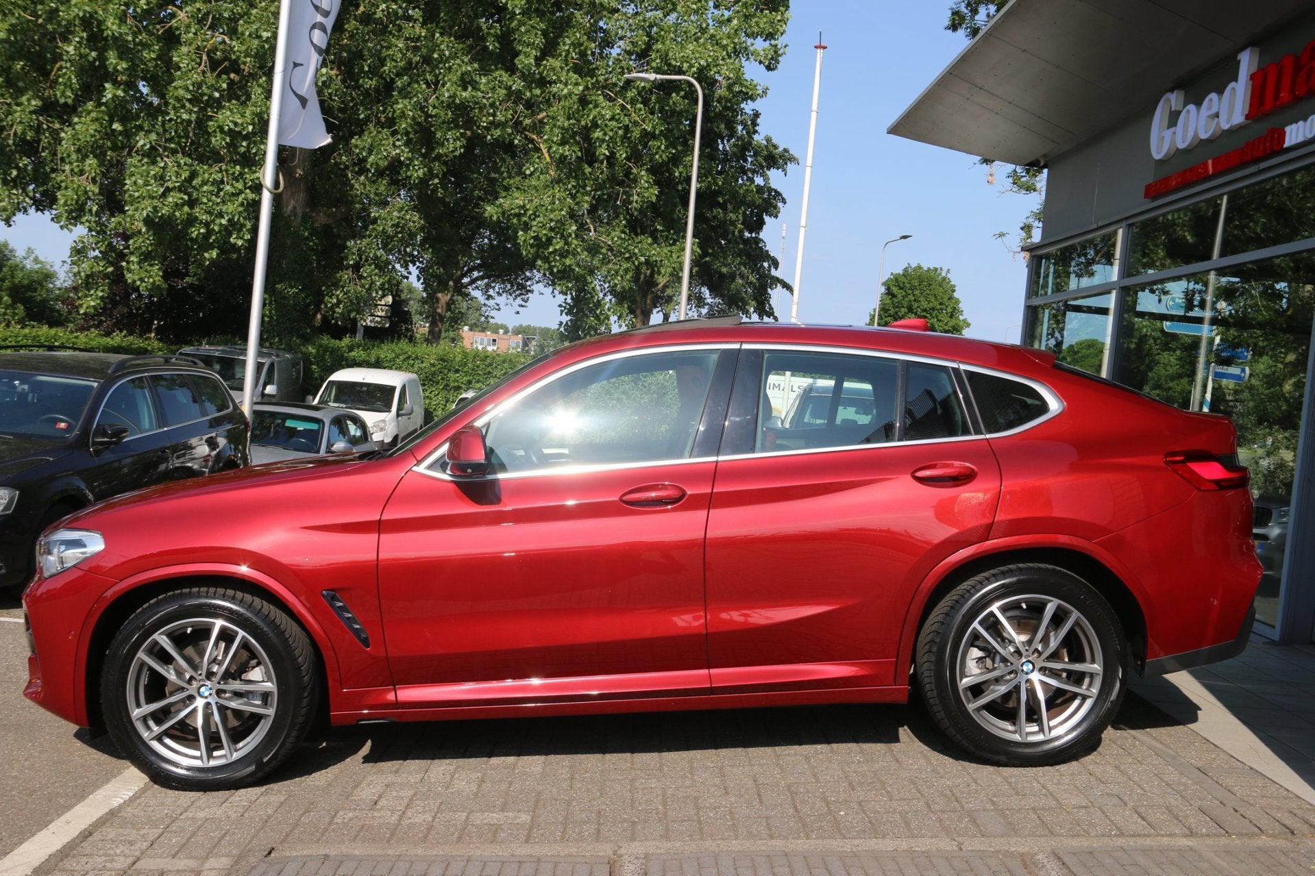 BMW X4 XDrive20i High Executive M-PAKKET PANO-DAK, Automaat, Gebruikt, Euro 6, 4 cilinders