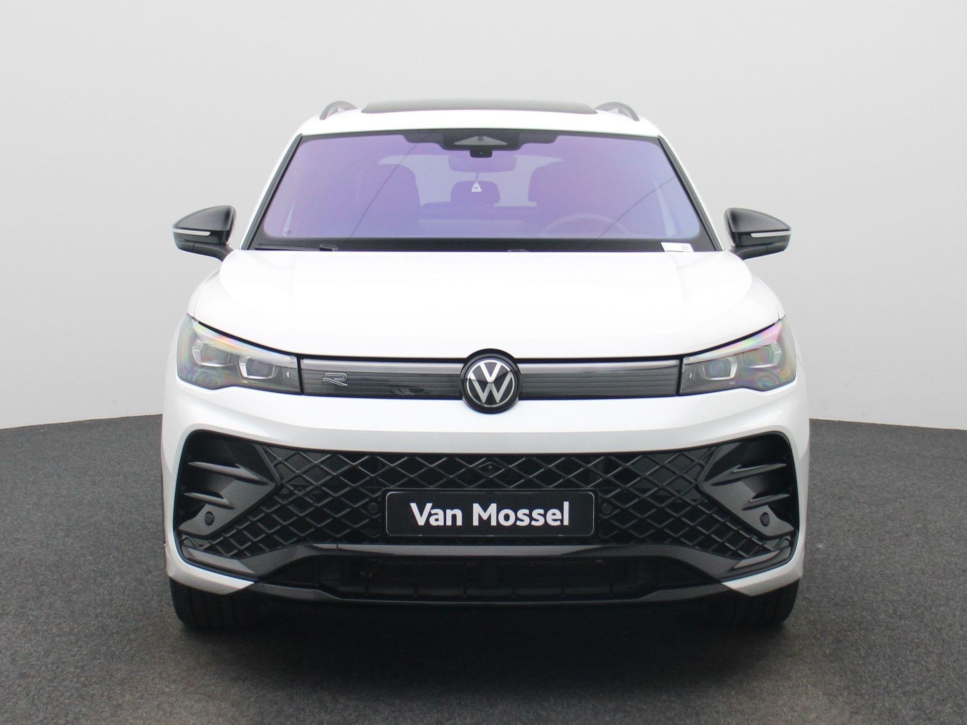 Volkswagen Tiguan 1.5 eHybrid R-Line Edition 272 PK | SoH 10, Auto's, Volkswagen, 12 maanden, Euro 6, 4 cilinders, 150 min
