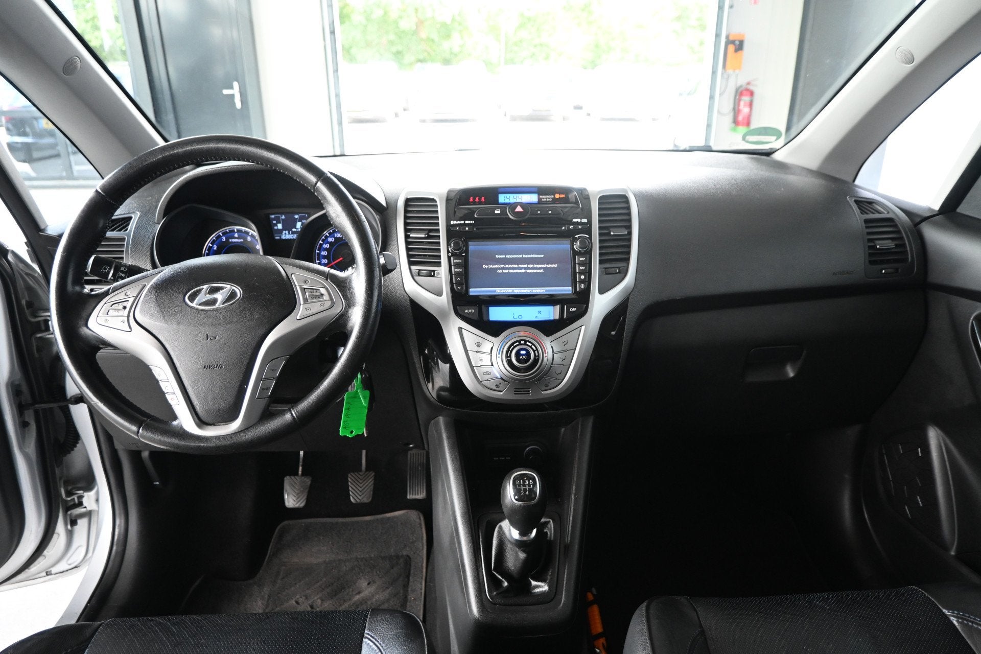 Hyundai ix20 1.4i i-Catcher Clima Navigatie Schuifdak Trekha, Auto's, Hyundai, Stof, Gebruikt, 4 cilinders, 1153 kg