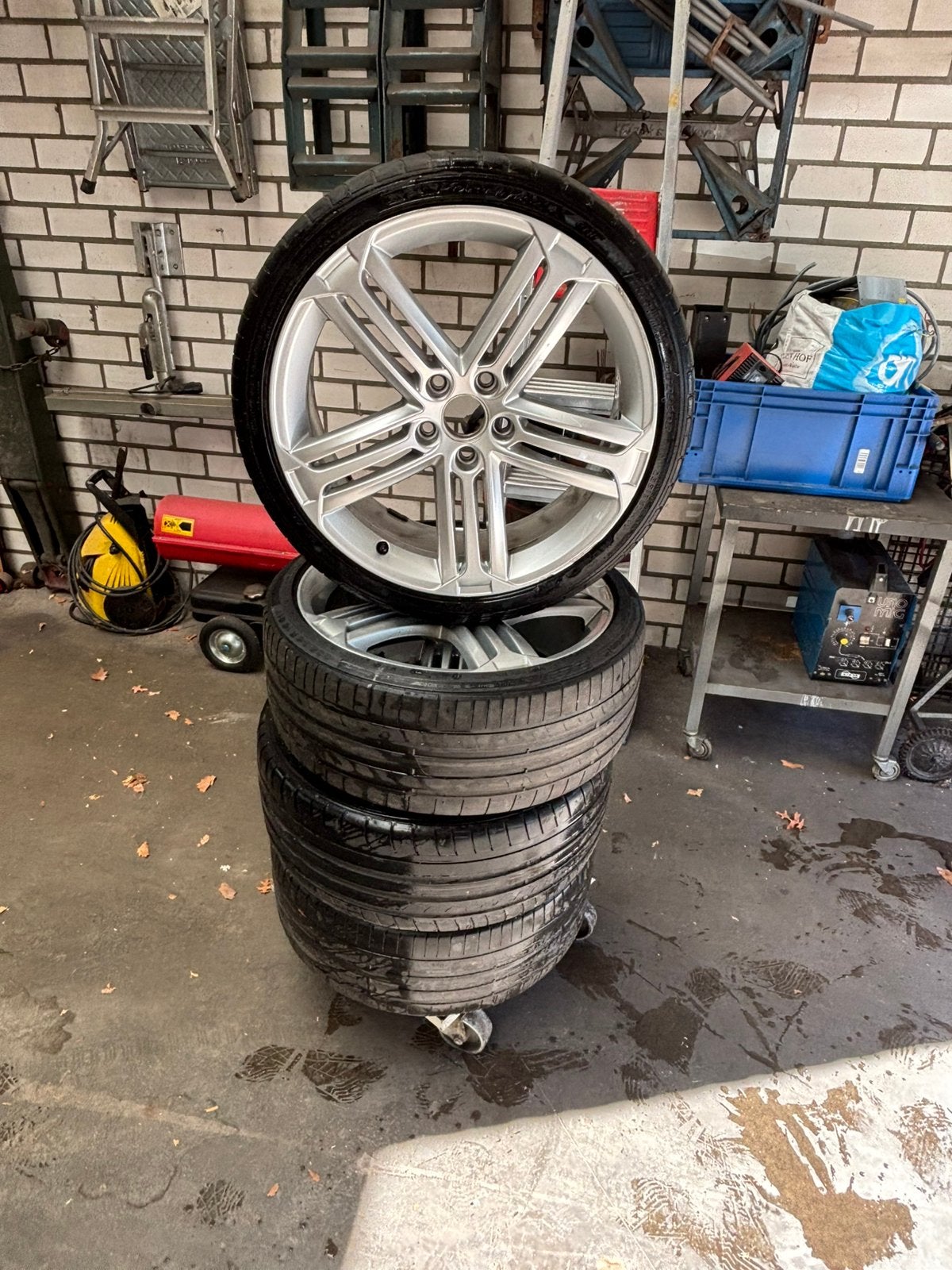 Vw golf R orginele Talladega velgen 235-35-19, Banden en Velgen, 235 mm, Zomerbanden, Ophalen