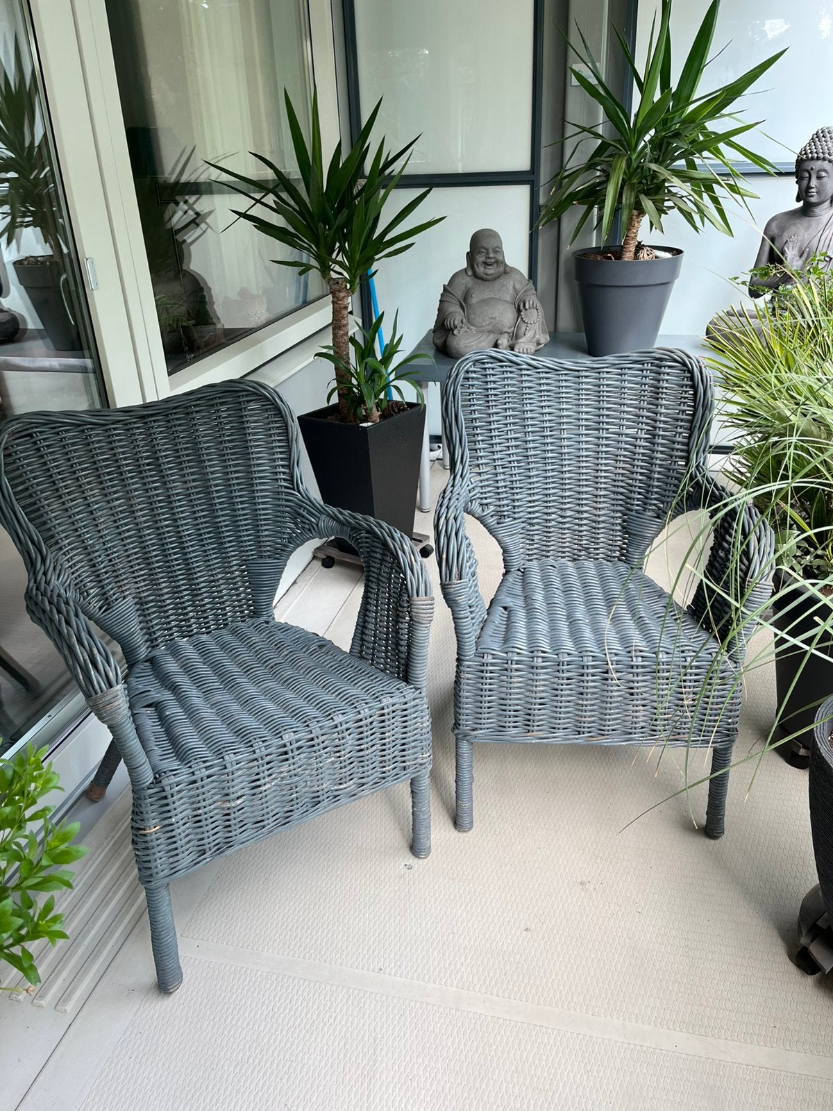 Twee Rotan stoelen., Ophalen