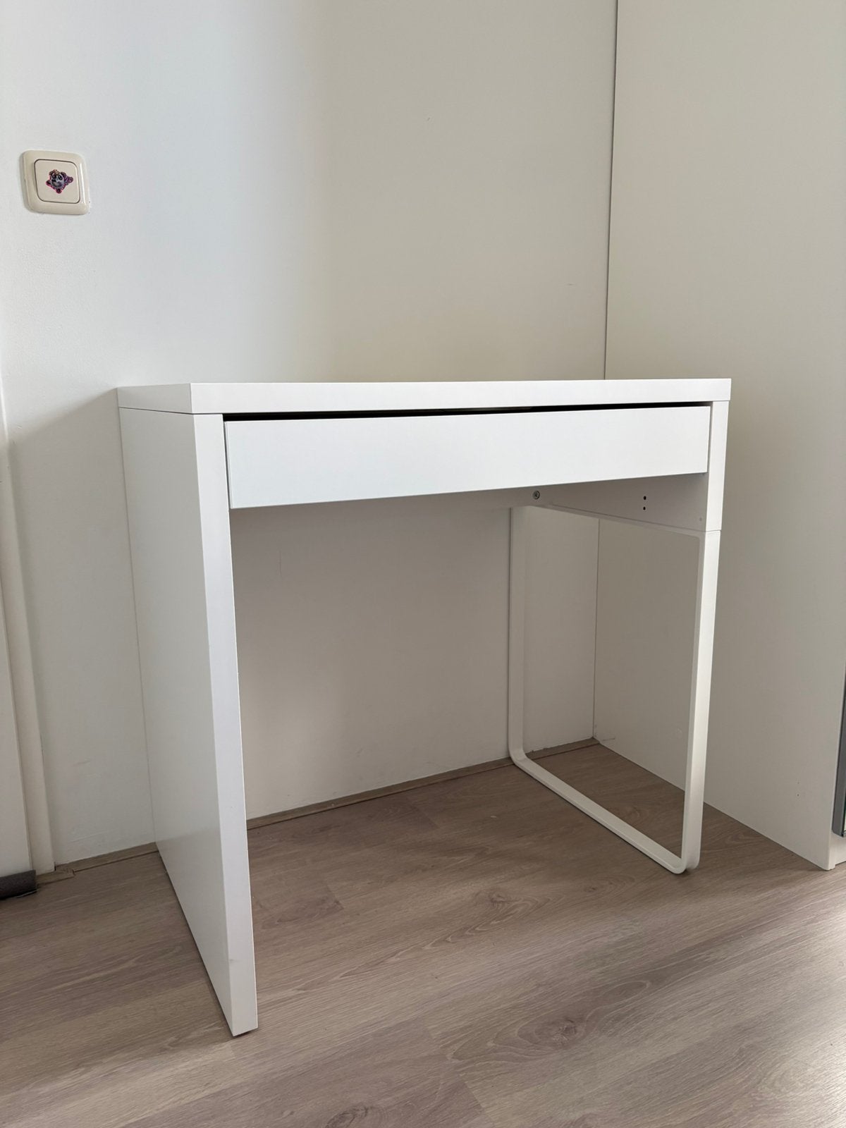 Bureau Micke van Ikea 73 x 50 met grote lade, Ophalen, 73 cm, 50 cm, Zo goed als nieuw