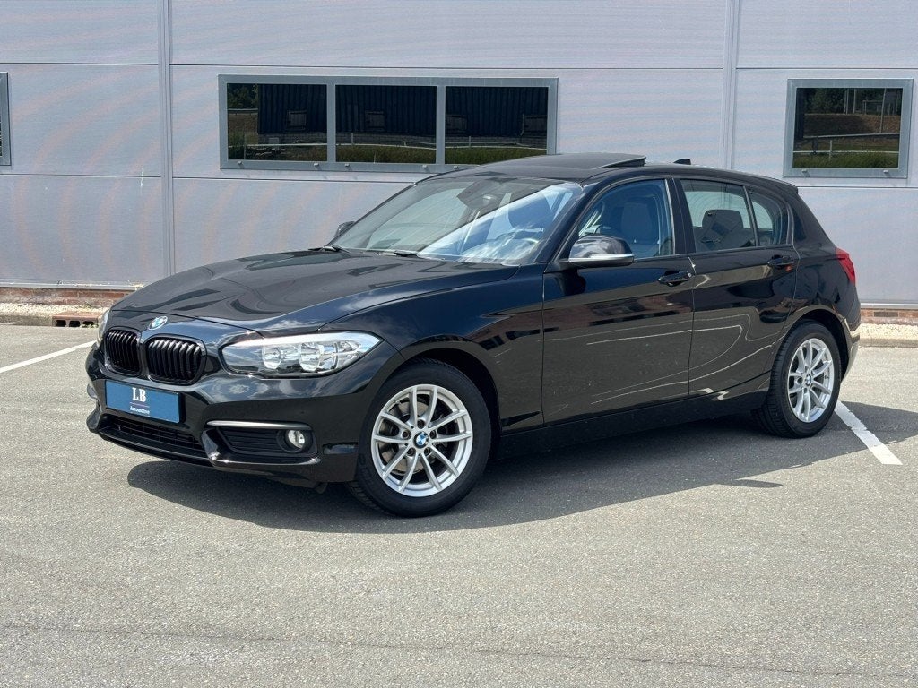 Bmw 1-SERIE 116i, schuifdak/clima, Auto's, BMW, 1-Serie, Gebruikt, Met garantie (alle), Zwart