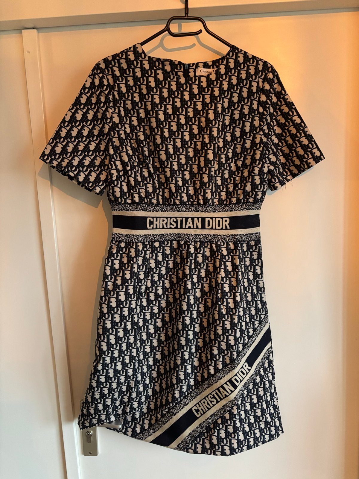 Stijlvol Christian Dior Jurkje - Zo goed als nieuw, Kleding | Dames, Jurken, Zwart, Ophalen of Verzenden, Zo goed als nieuw, Maat 36 (S)