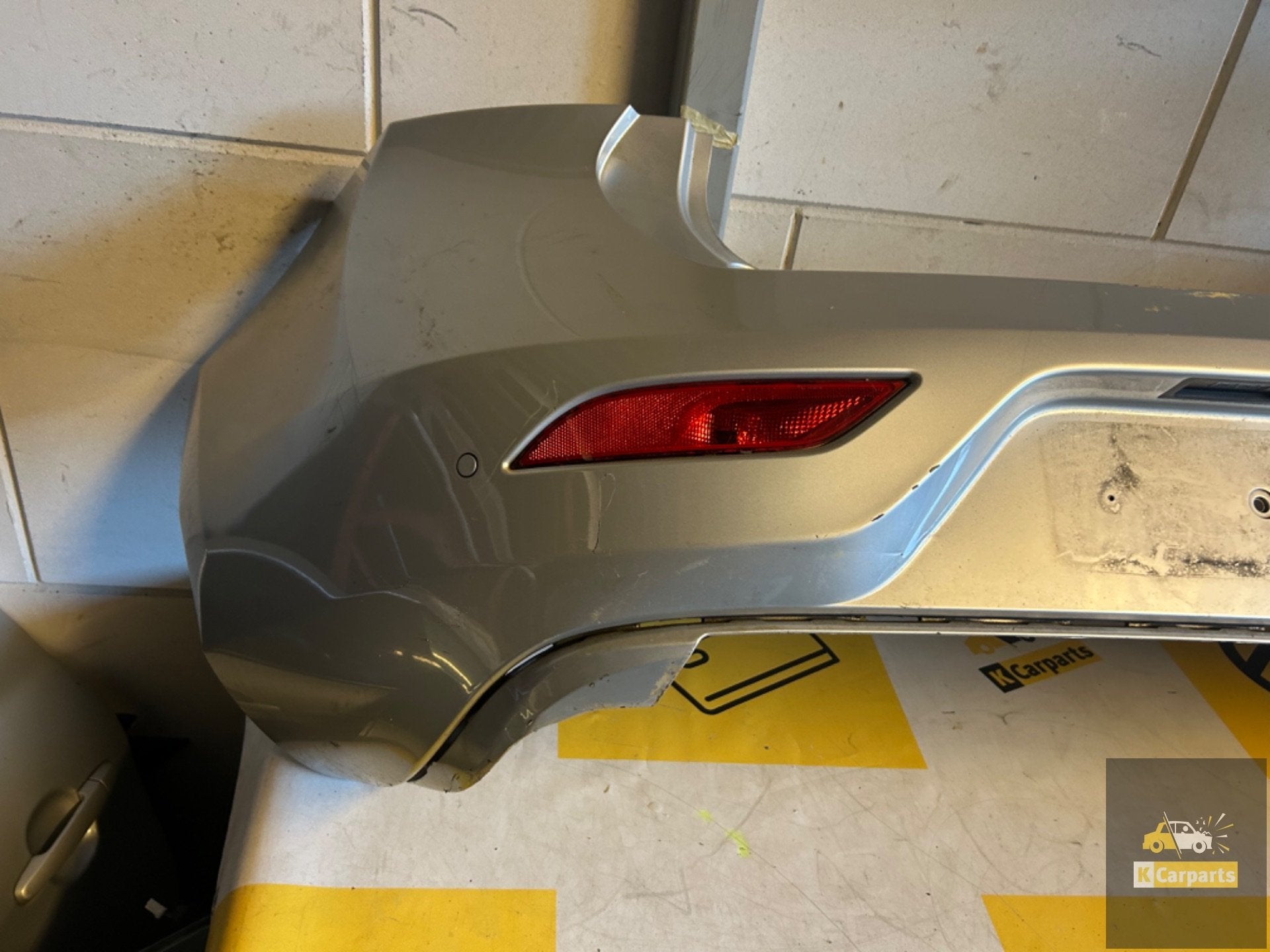 VOLVO V40 R-DESIGN l ACHTERBUMPER origineel bumper 31283750, Info@fabrikant.eu, Fabrikantstraat 1
1000 AA  Amsterdam, NL, Ophalen of Verzenden