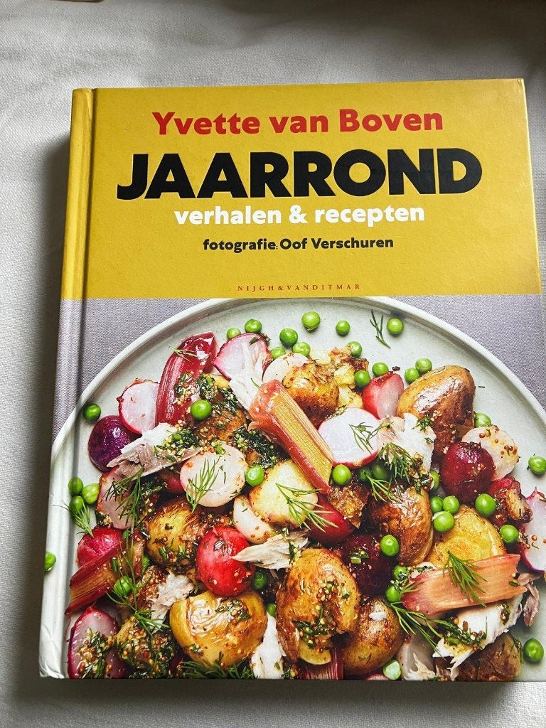 Boek Yvette van Boven - Jaarrond, Boeken, Ophalen of Verzenden, Zo goed als nieuw, Yvette van Boven