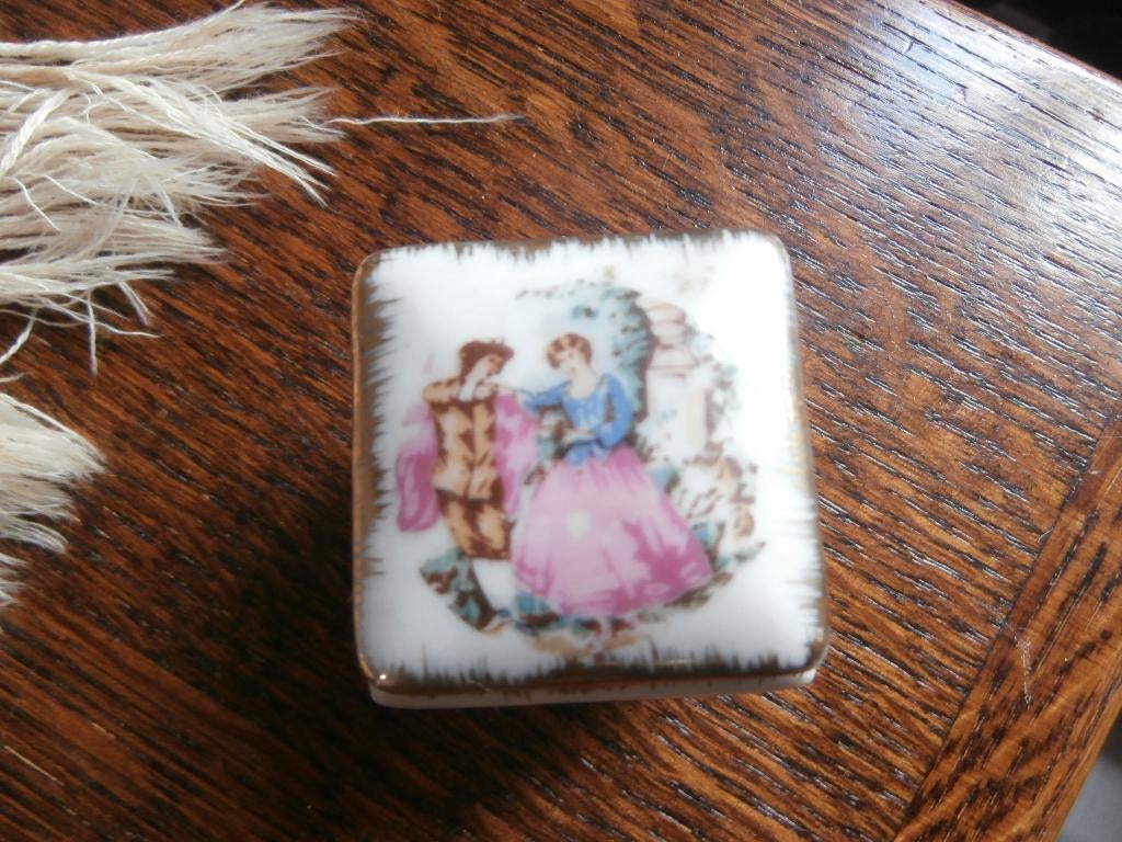 Antiek potje sieraden ringbakje versierd bakje voor ringen, Antiek en Kunst, Ophalen of Verzenden