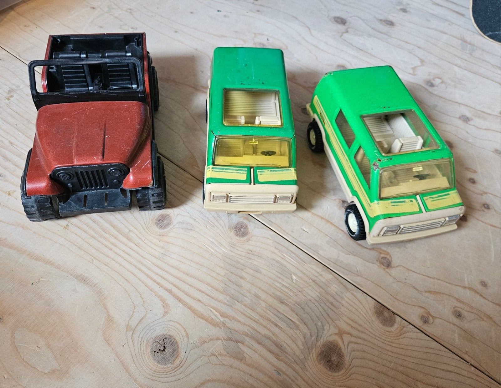 Vintage Tonka speelgoedauto's - Jeep en busjes (3 stuks), Kinderen en Baby's, Speelgoed | Speelgoedvoertuigen, Gebruikt, Ophalen