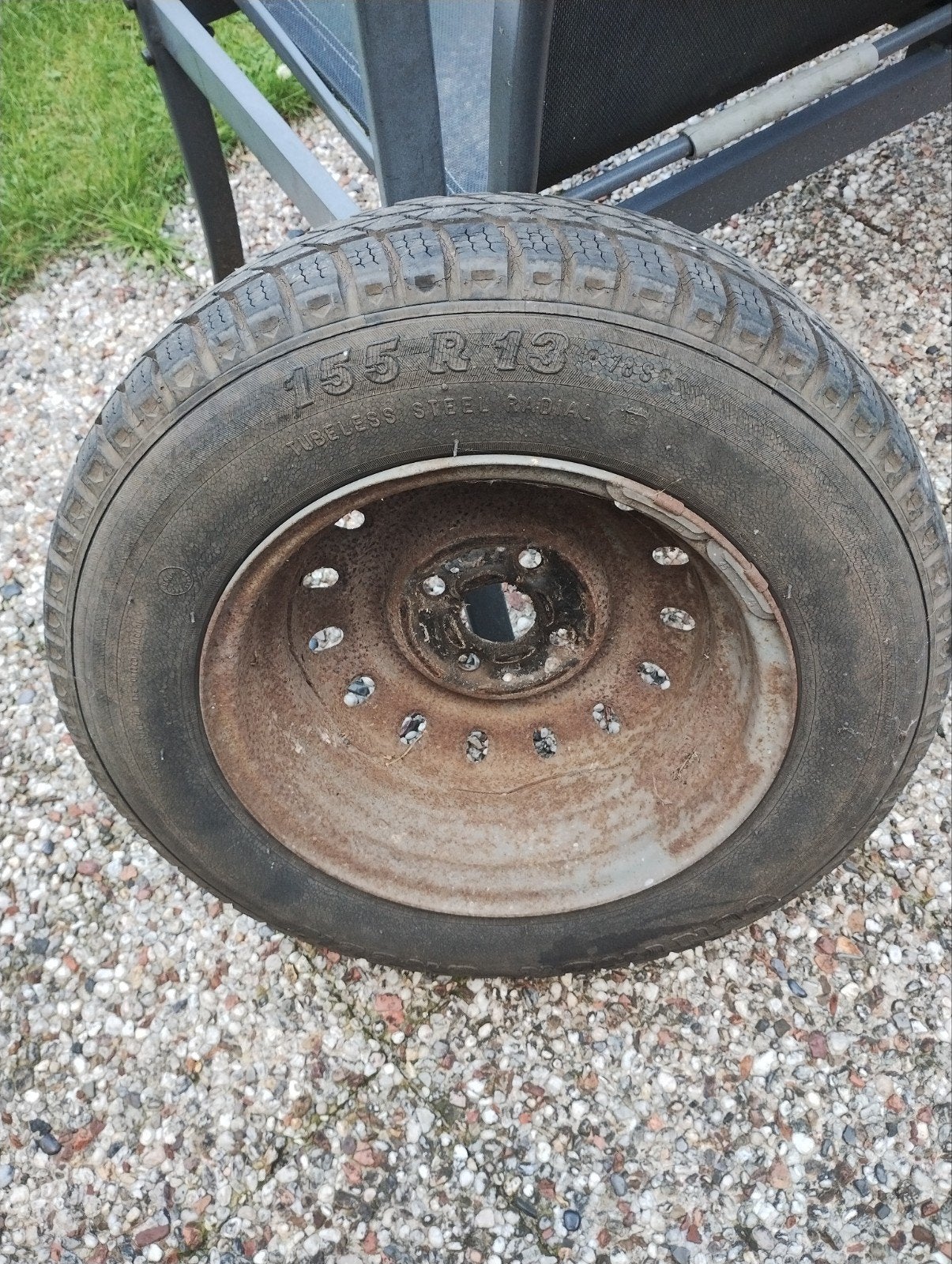 goede velg met band 155r13, Ophalen of Verzenden, Gebruikt