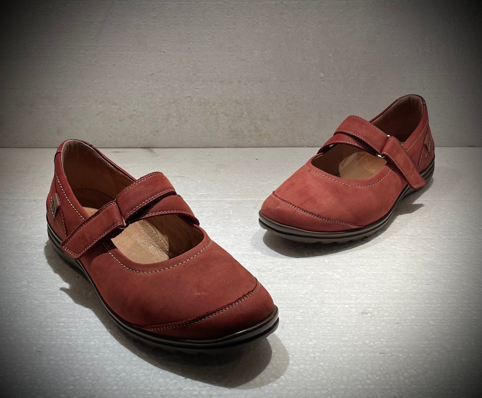 Hartjes comfort Mary Jane schoenen instappers 40 6,5 G rood, Kleding | Dames, Schoenen, Ophalen of Verzenden, Rood