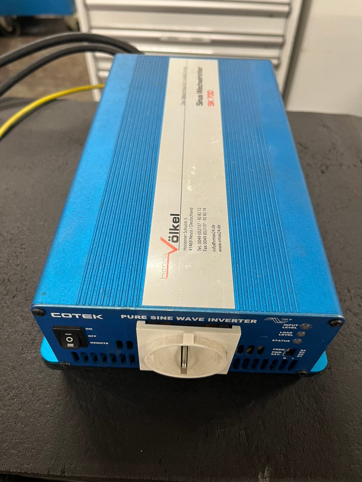 Cotek SK700 Zuivere Sinus Omvormer 12V  230V | 700W, Ophalen, Zo goed als nieuw, Overige typen