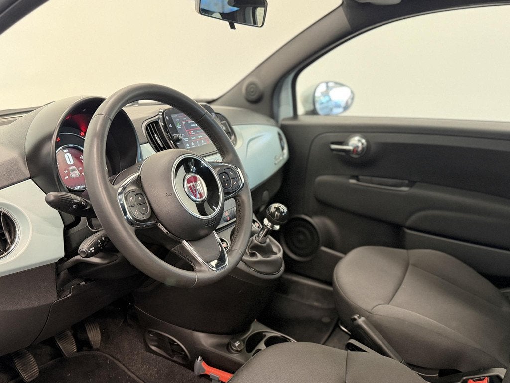 Fiat 500 1.0 Hybrid Dolcevita Panoramadak Navigatie Carplay, Voorwielaandrijving, Stof, Euro 6, 4 stoelen