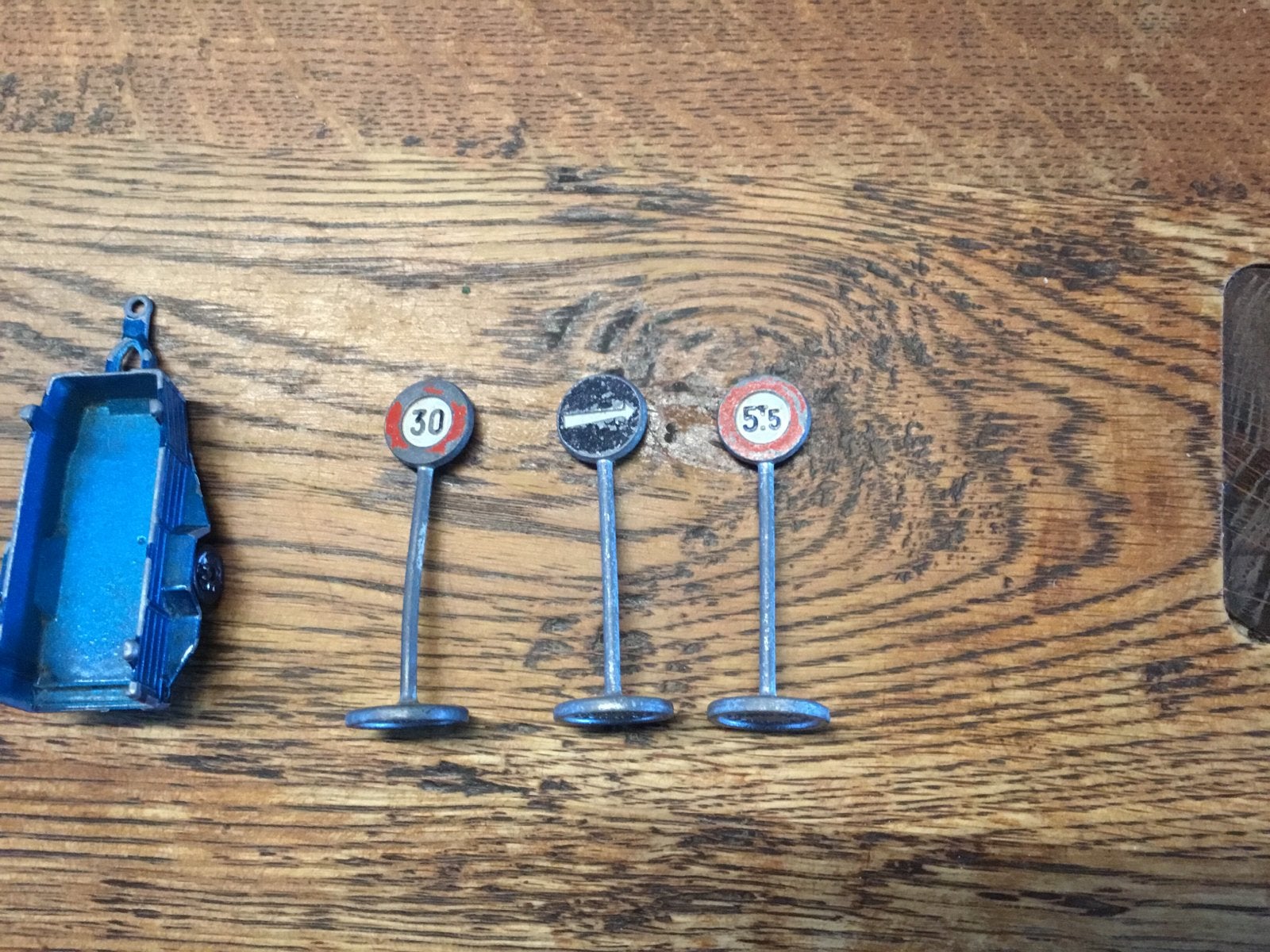 Vintage Dinky Toys Verkeersborden en Majorette Aanhanger, Ophalen of Verzenden, Gebruikt, Jongen of Meisje