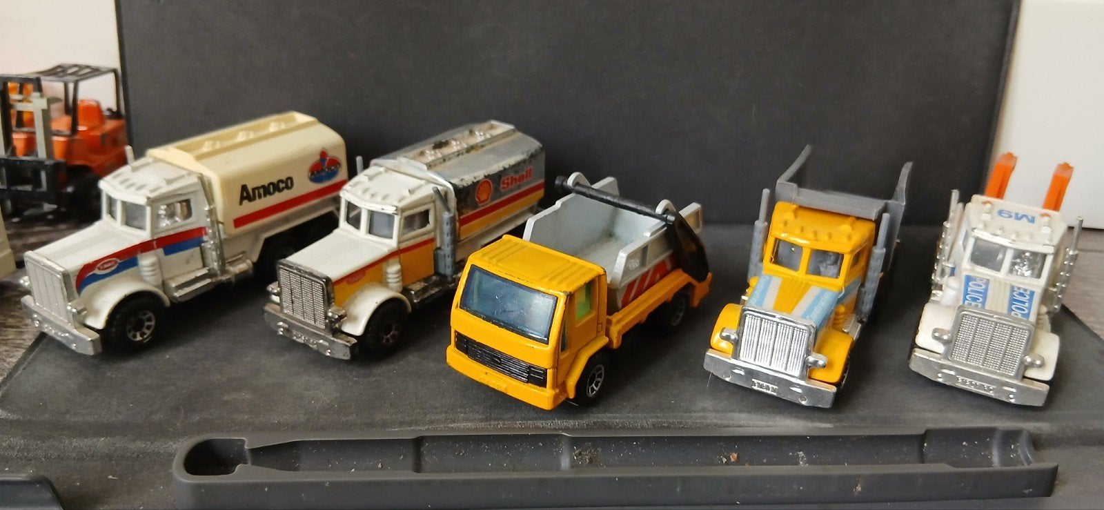 Set van 5 vintage speelgoedvrachtwagens, Ophalen