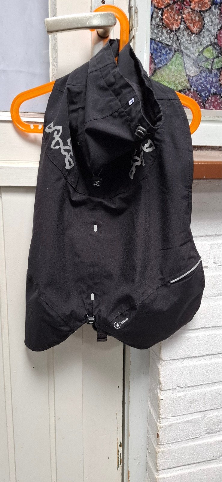 Hurtta Bare regenjas, mt 35, ruglengte 32-37cm, Hurtta, Ophalen of Verzenden, Zo goed als nieuw, Hondenjas