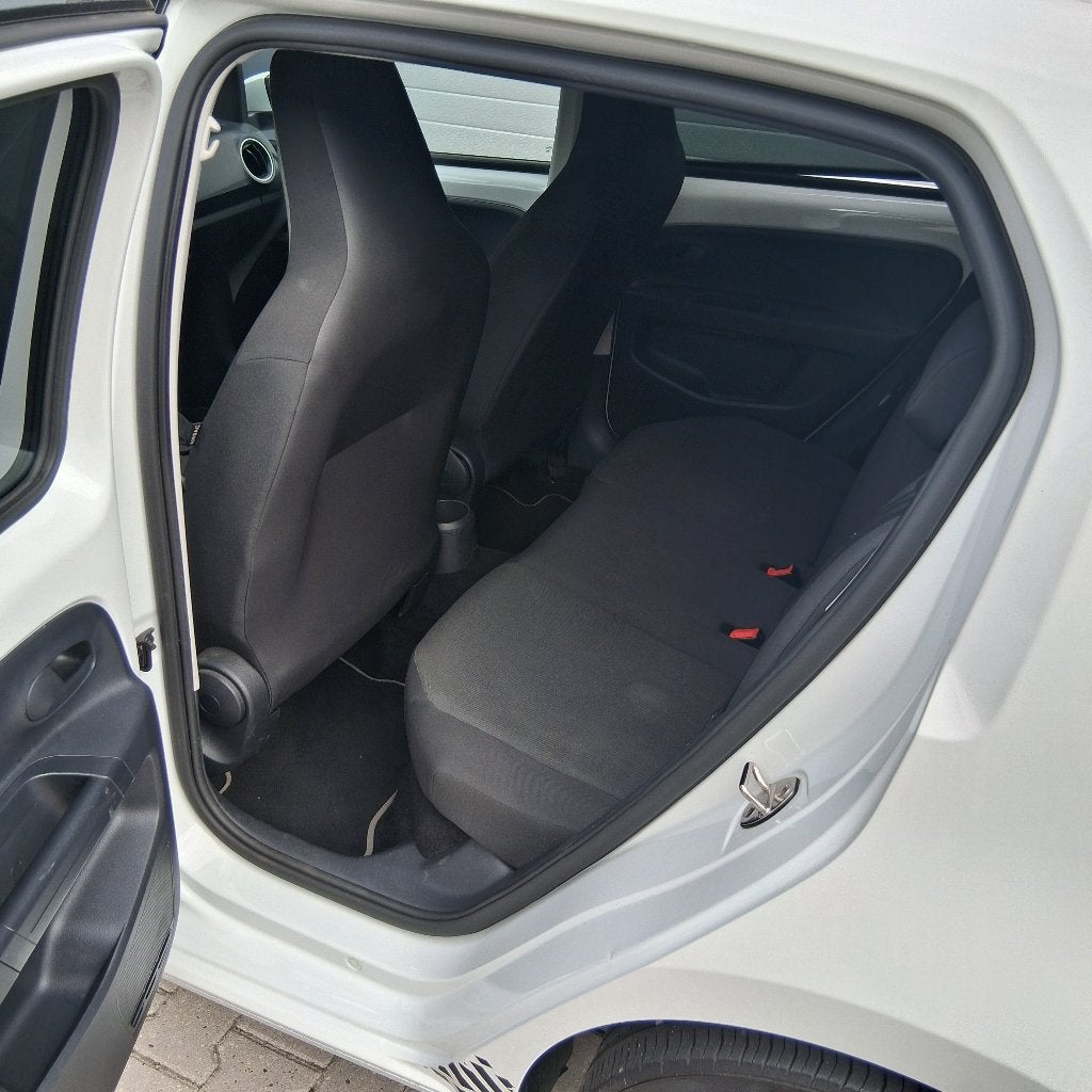 Foto 22 van Volkswagen E-Up! STYLE /Cruise C/ CAMERA/ 92,4% SOH/LUXE