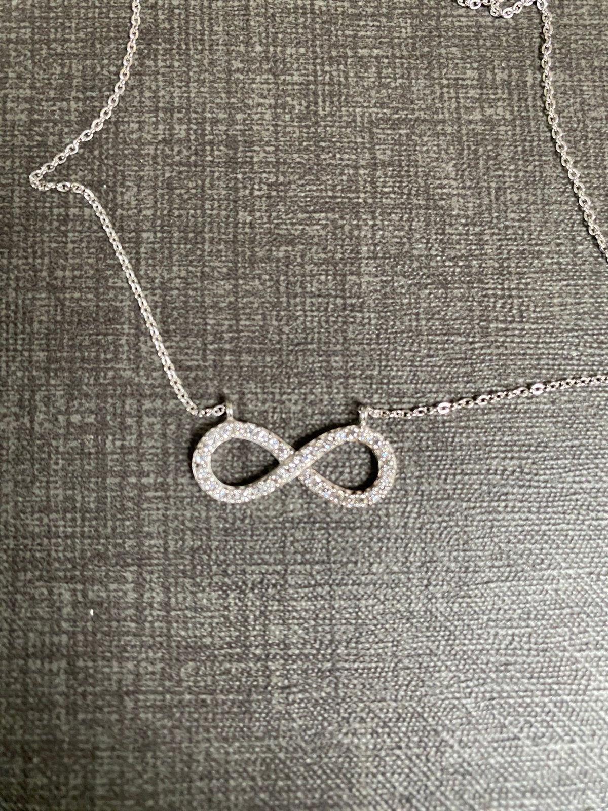 Ketting met infinity symbool, Sieraden, Tassen en Uiterlijk, Ophalen of Verzenden, Nieuw, Zilver, Overige materialen