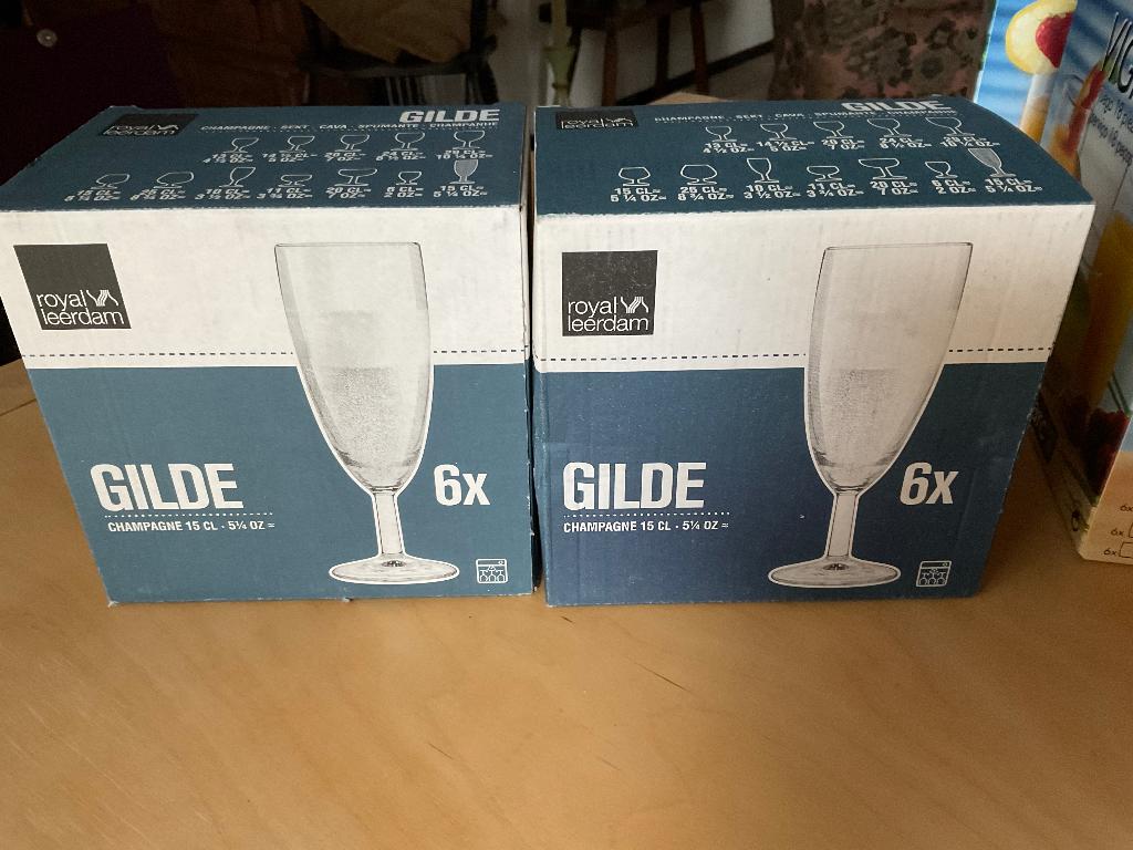 Champagne en frisdrank glazen, Ophalen of Verzenden, Zo goed als nieuw, Overige typen