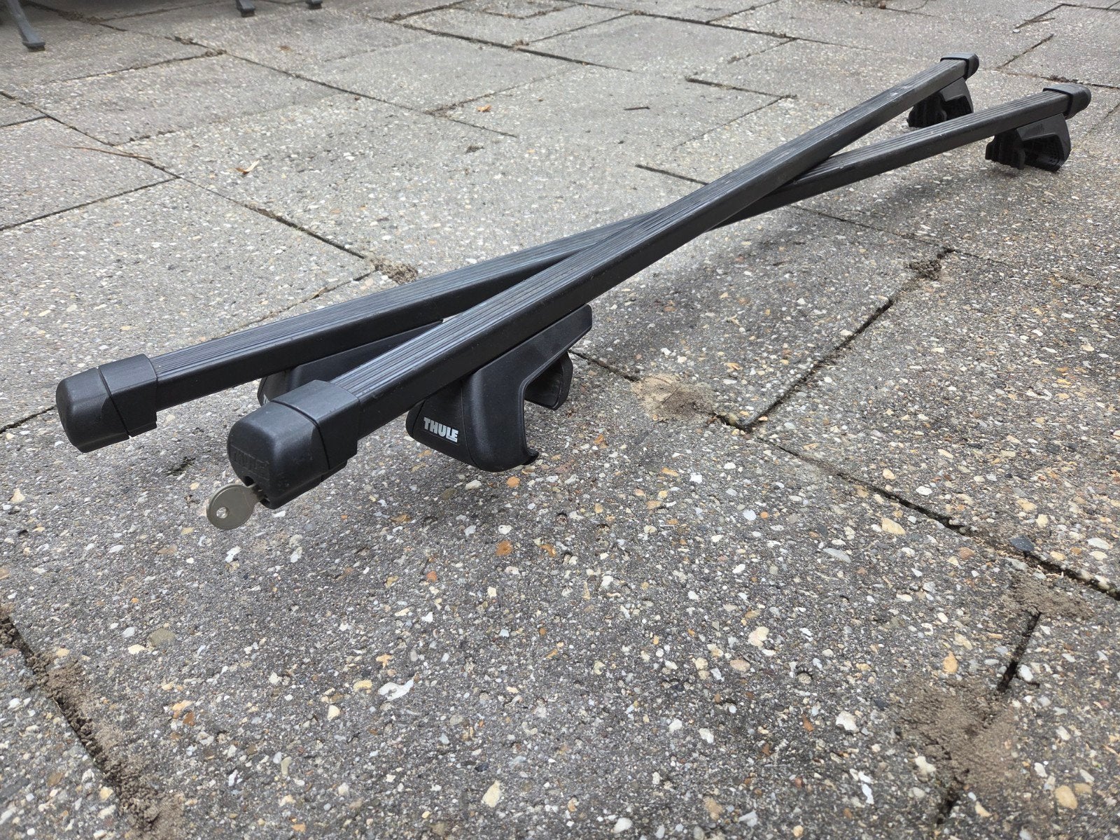 Thule dakdragers met slot en sleutel, Ophalen, Gebruikt