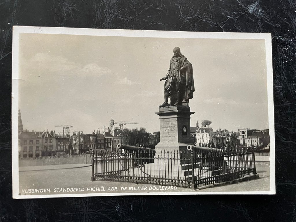 ansichtkaart van Vlissingen, Standbeeld , Boulevard., Verzenden, 1920 tot 1940, Zeeland