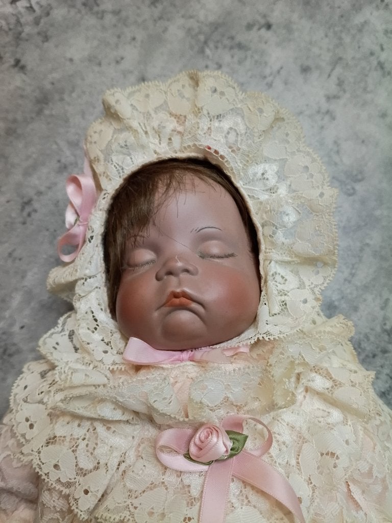 Porseleinen pop stoffen lichaam sugar britches, Ophalen of Verzenden, Gebruikt, Pop