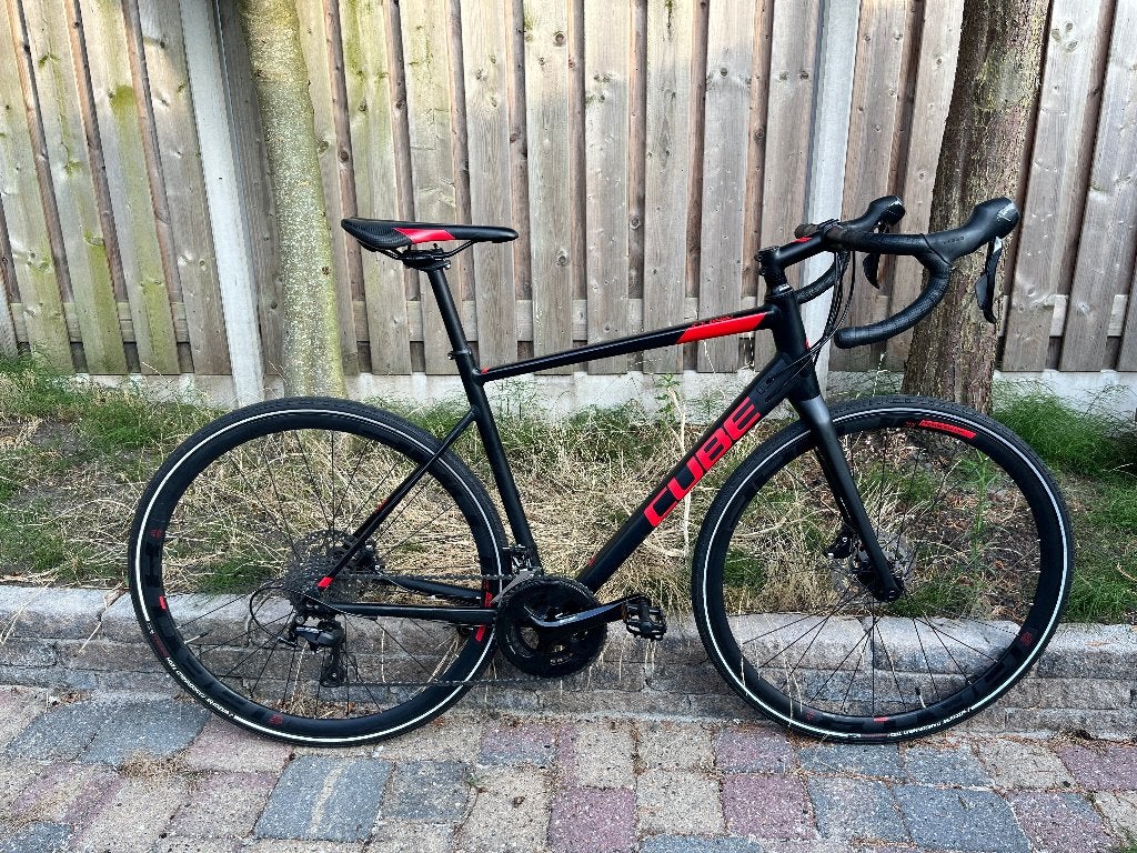 CUBE Attain SL Disc 56, Fietsen en Brommers, Fietsen | Racefietsen, Gebruikt, Heren, Overige merken, Meer dan 20 versnellingen