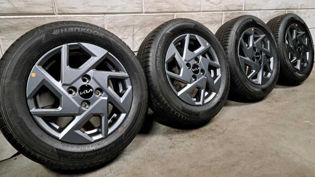Nieuwe velgen Picanto Rio i10 i20 Swift Baleno 175/65/14, Auto-onderdelen, Banden en Velgen, 14 inch, 175 mm, Banden en Velgen