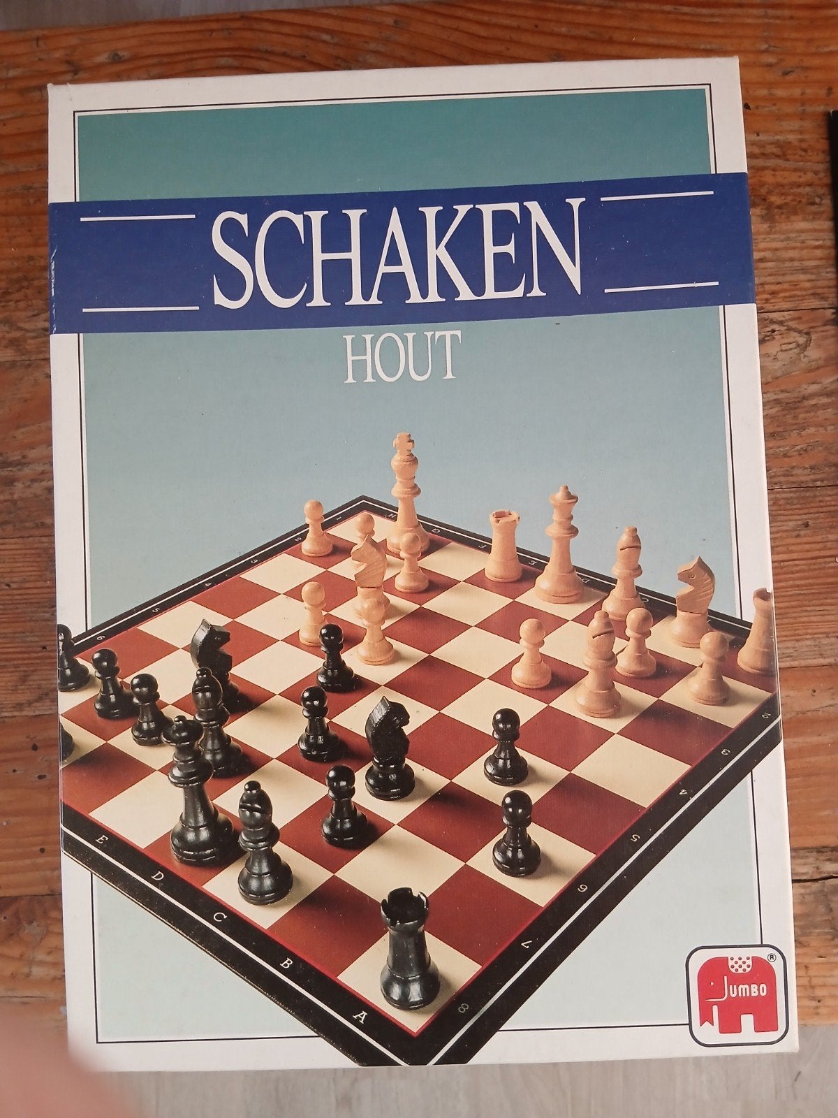 Schaakspel met houten pionnen, Ophalen