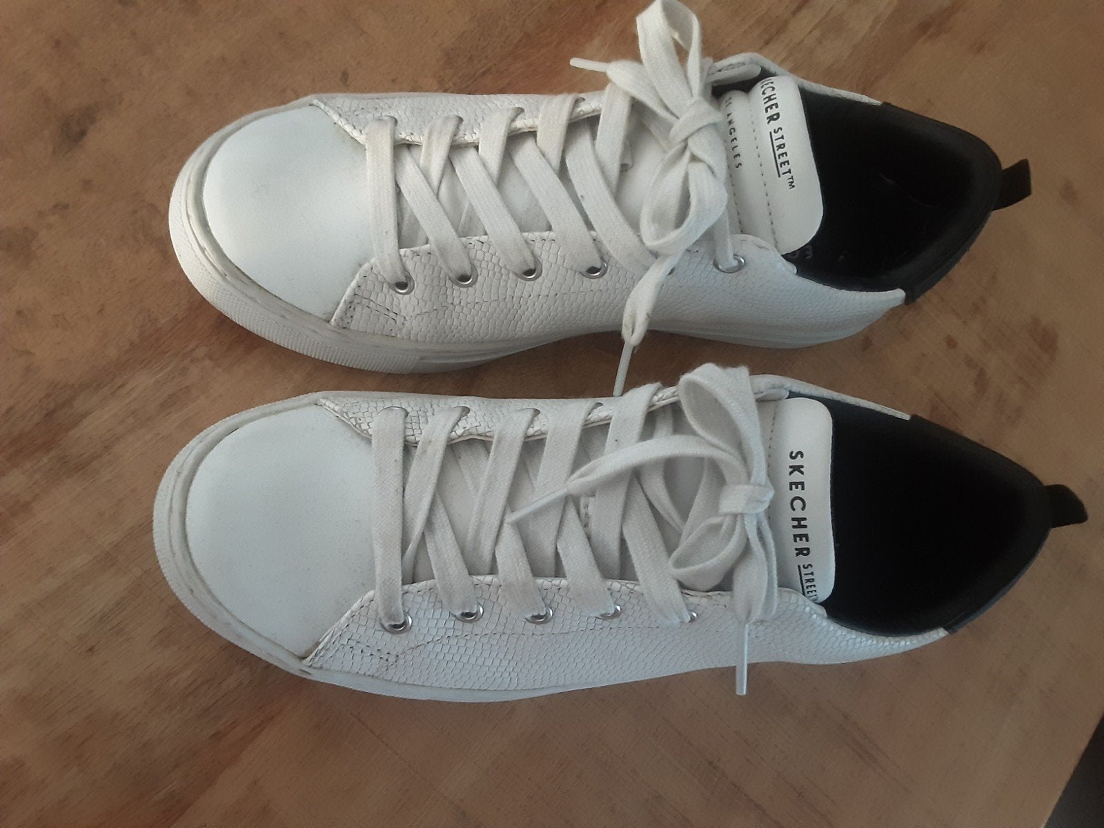 Skechers wit leer maat 38, Ophalen of Verzenden, Zo goed als nieuw, Wit, Sneakers of Gympen
