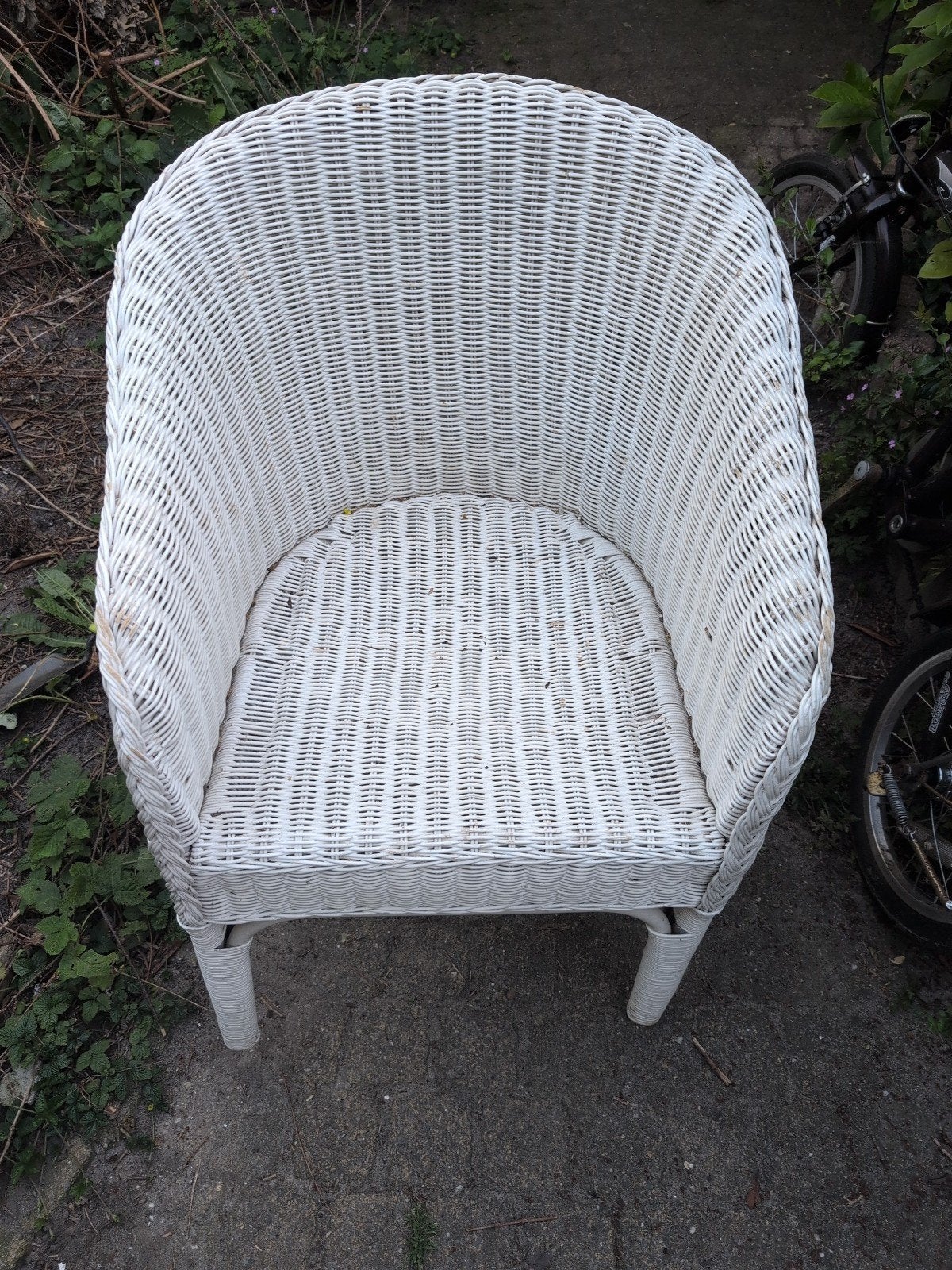 Witte rieten stoel, Huis en Inrichting, Stoelen, Gebruikt, Wit, Ophalen of Verzenden, Eén