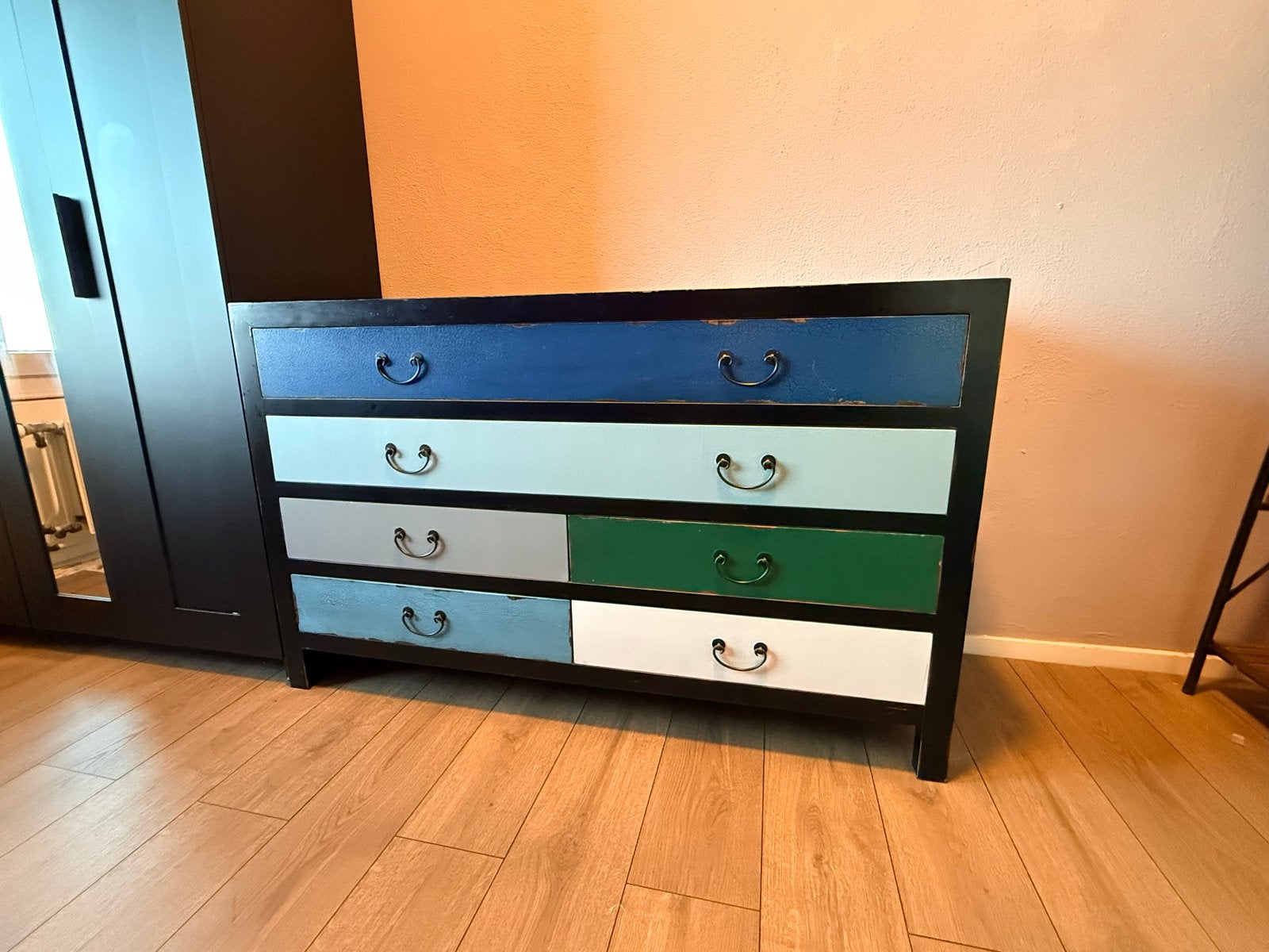 Unieke ladekast met kleurrijke laden - 140x50x87cm, Ophalen, Gebruikt, 100 tot 150 cm, 5 laden of meer