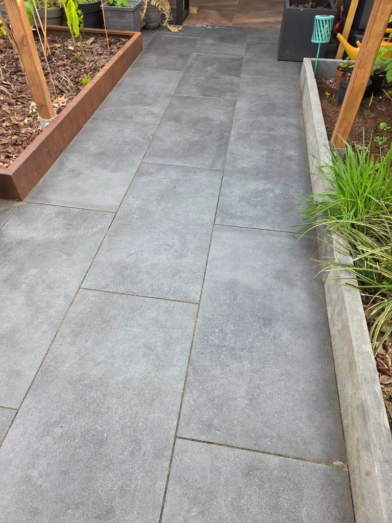 Antraciet keramische betontegels 90x45 en opsluitbanden, Ophalen, 5 tot 10 m², Zo goed als nieuw, Natuursteen