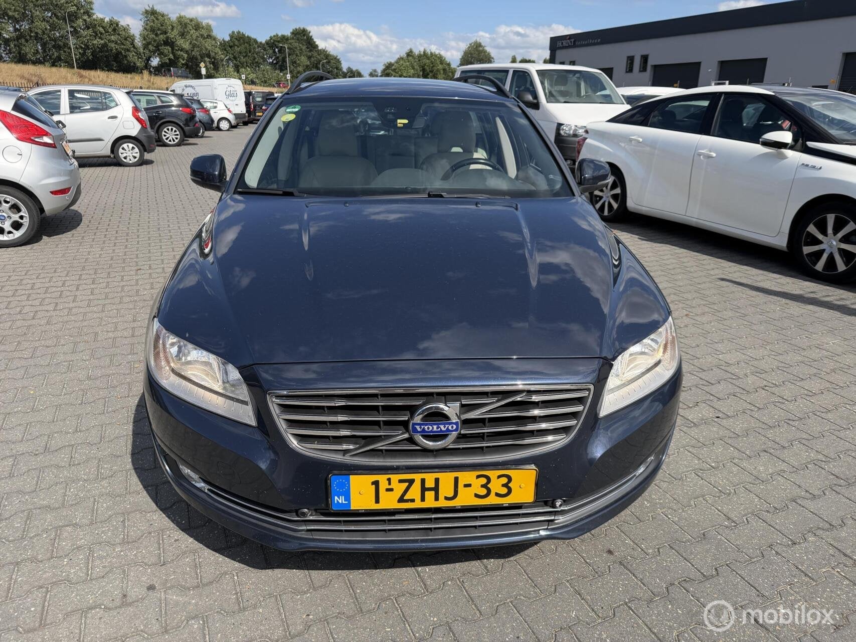 Volvo V70 2.0 D4 Kinetic leer nw db riem en beurt, Auto's, Voorwielaandrijving, Euro 6, Blauw, Onderhoudsboekje