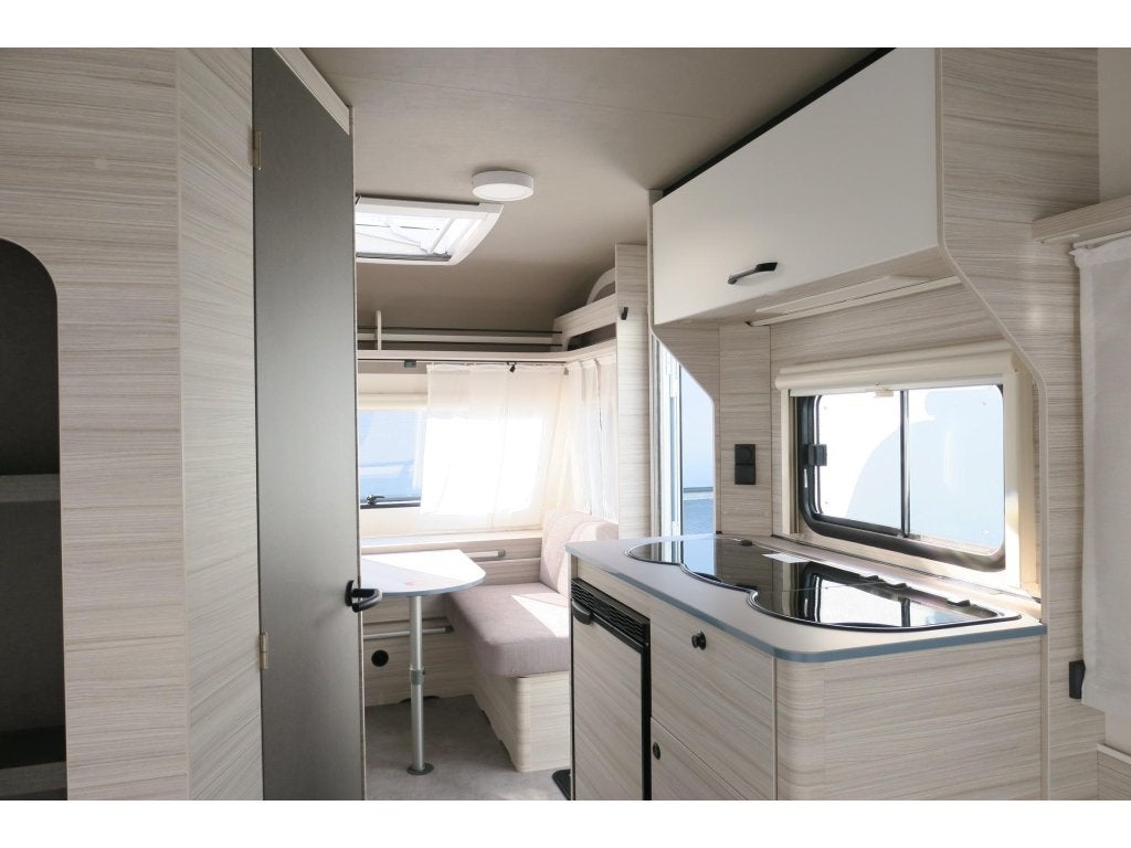 Foto 11 van Dethleffs C'Joy 460 LE MOVER+CASSETTEL.+FIETSEND