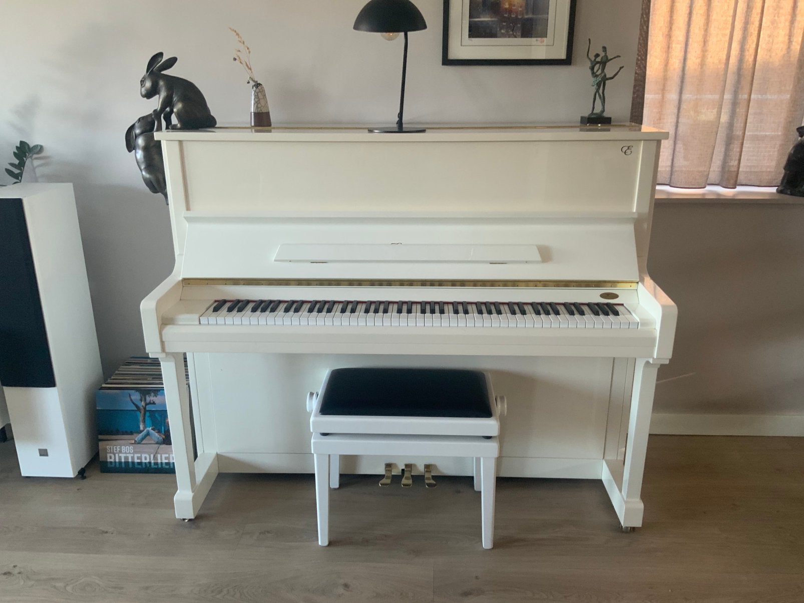 Hoogglans Wit Essex piano te koop, Ophalen, Gebruikt, Wit, Piano