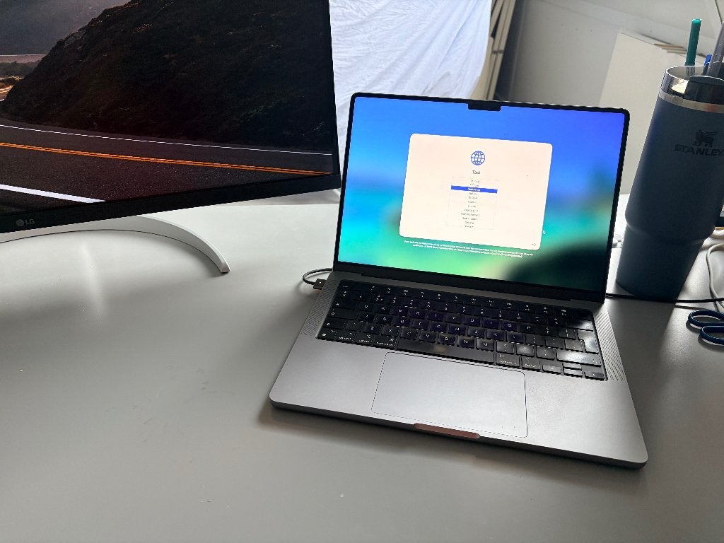 Foto 6 van MacBook Pro 14 inch M1 Pro 16GB RAM 512GB SSD