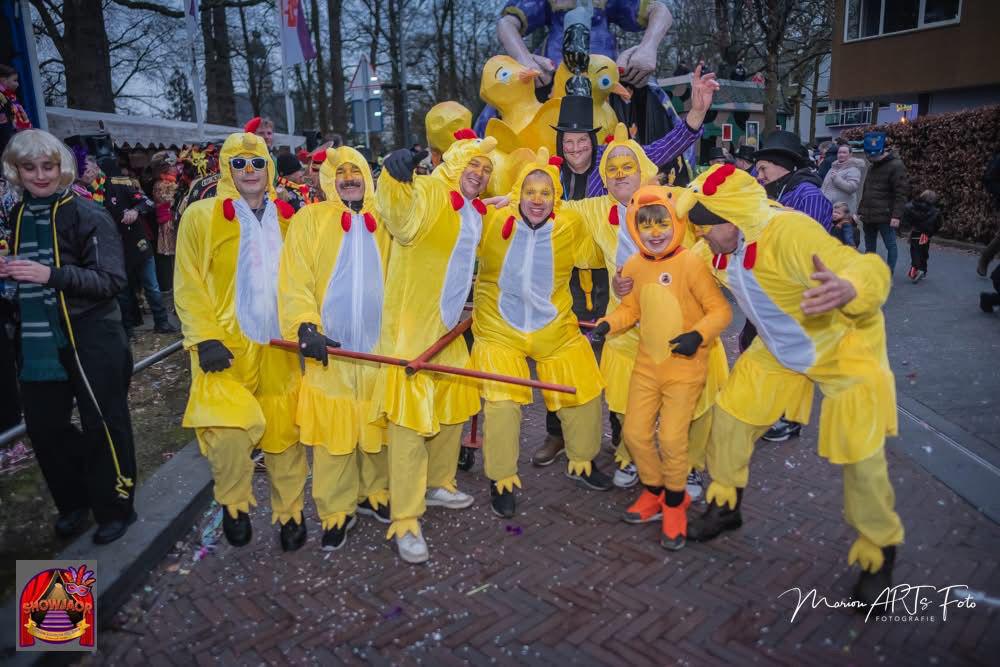 4x kippenpak volwassen, Ophalen of Verzenden, Overige maten